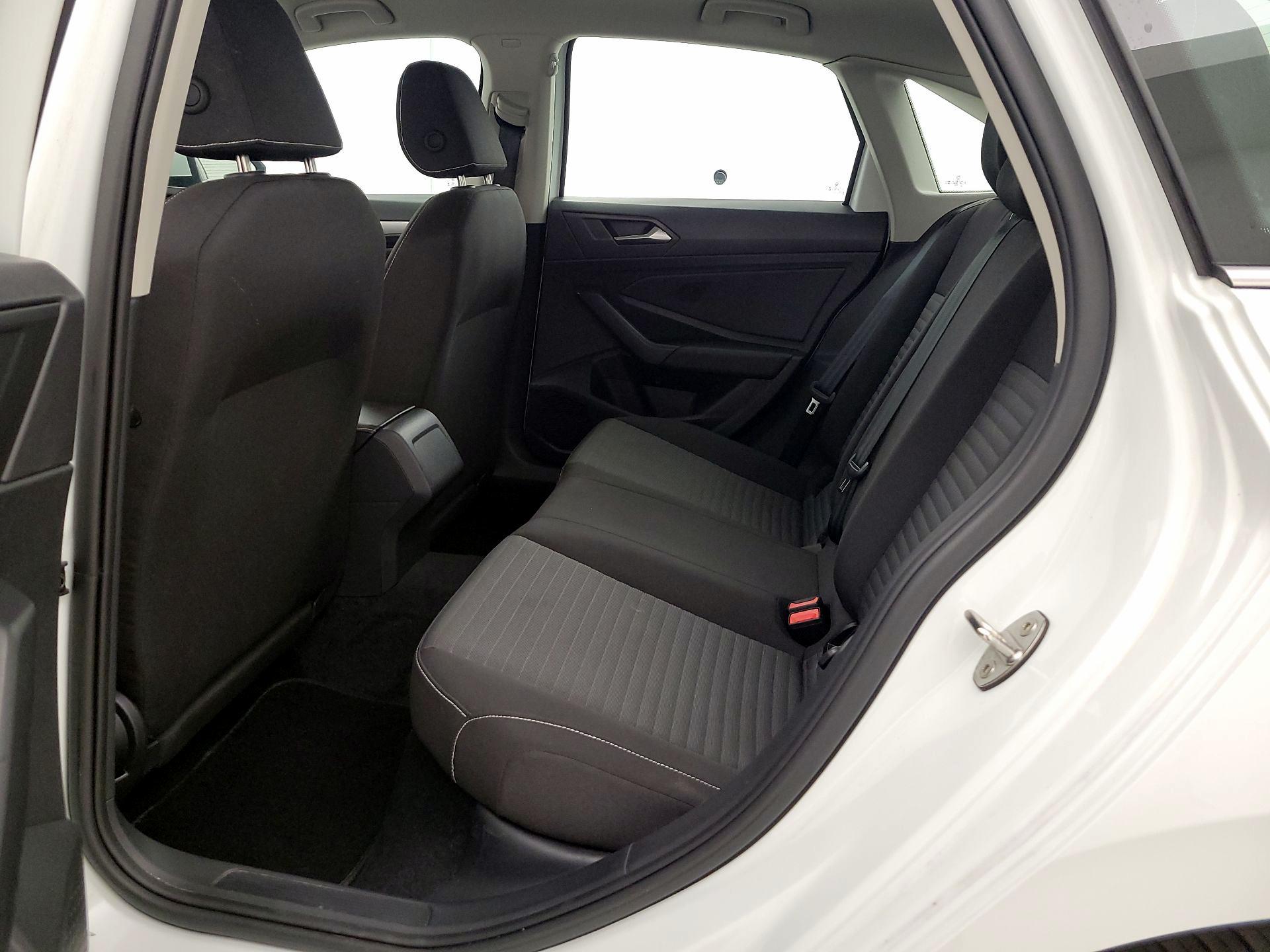 Thumbnail: 2025 Volkswagen Jetta - 19