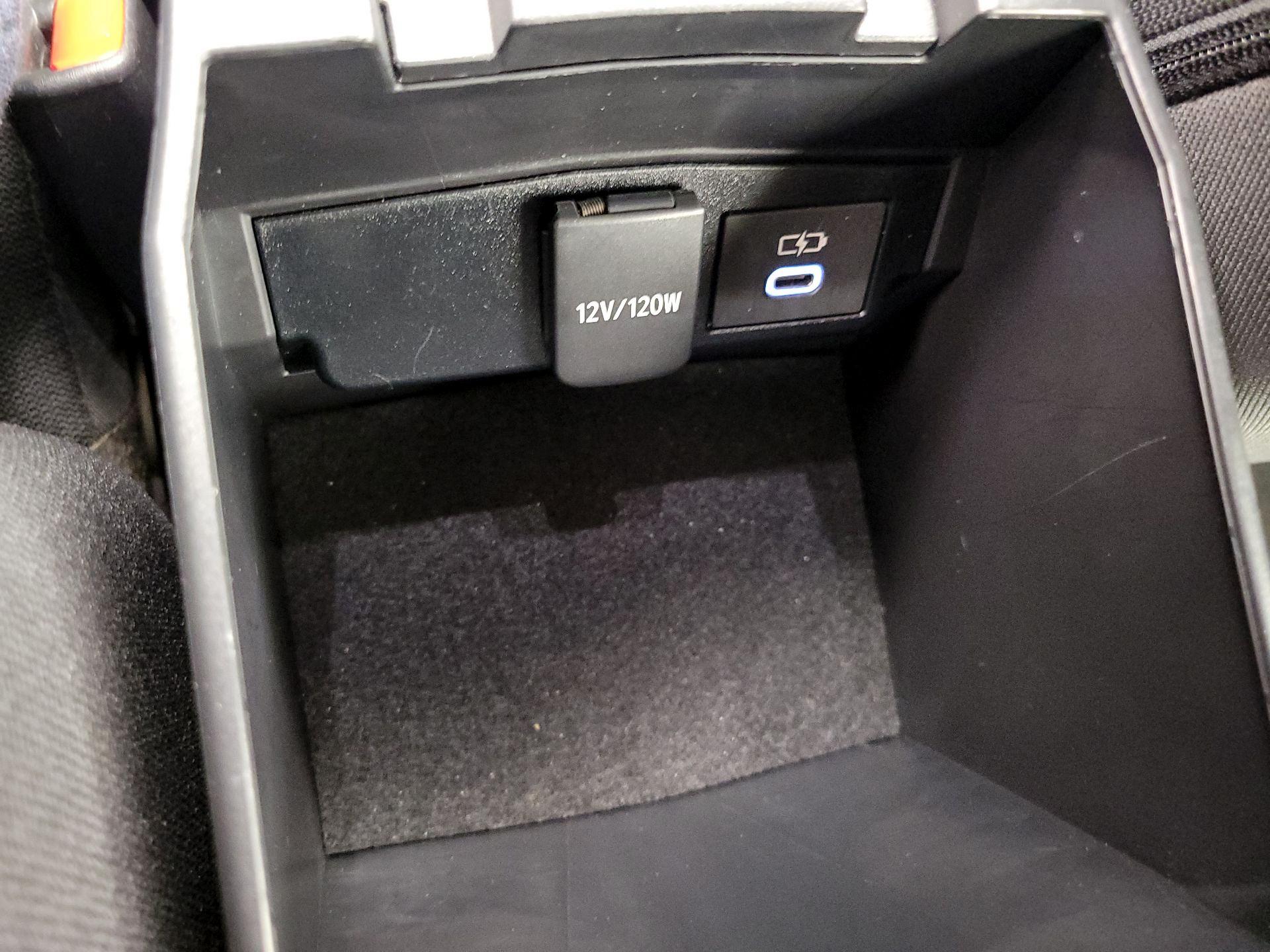 Thumbnail: 2025 Toyota Corolla - 18