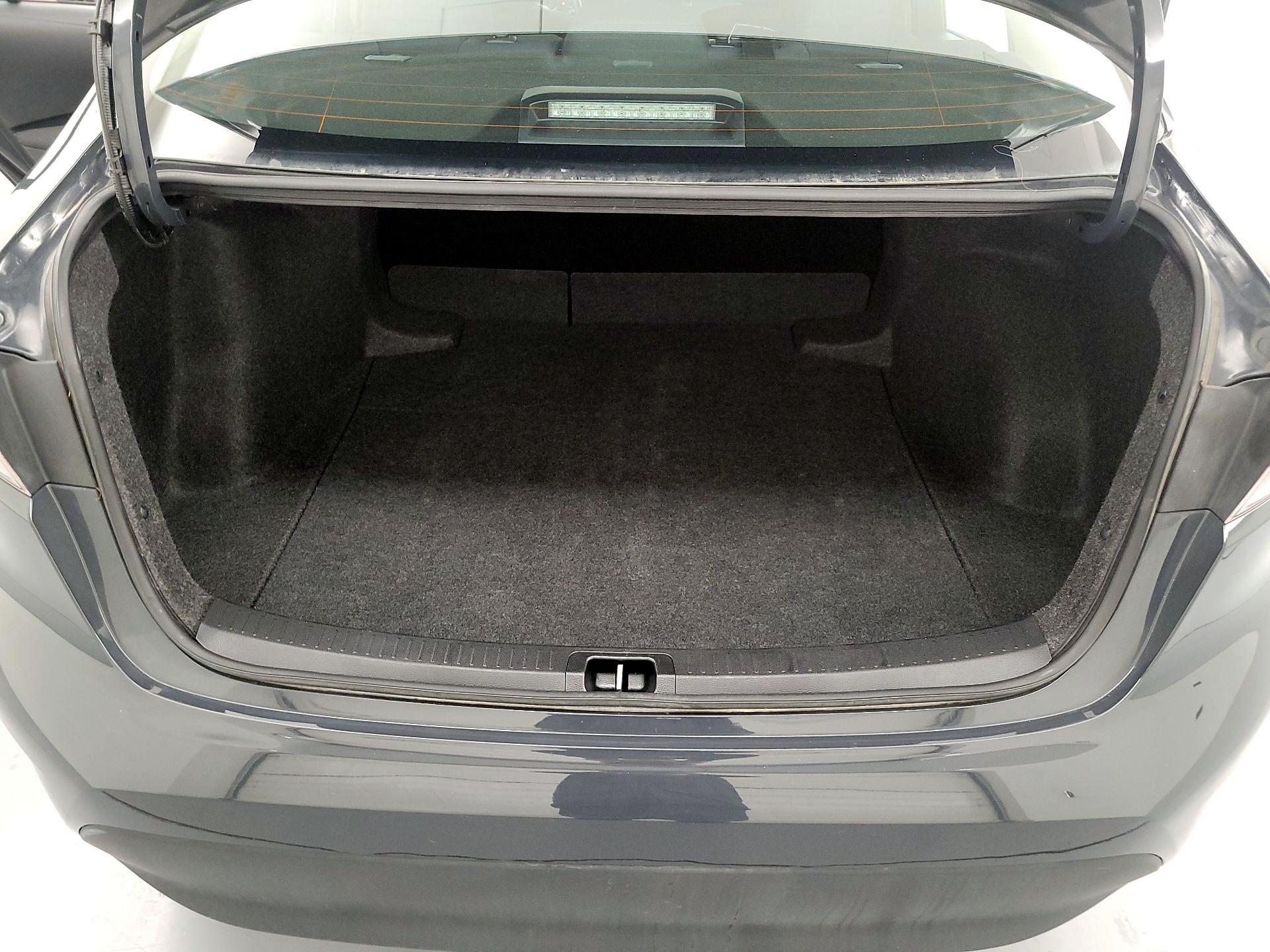 Thumbnail: 2025 Toyota Corolla - 20