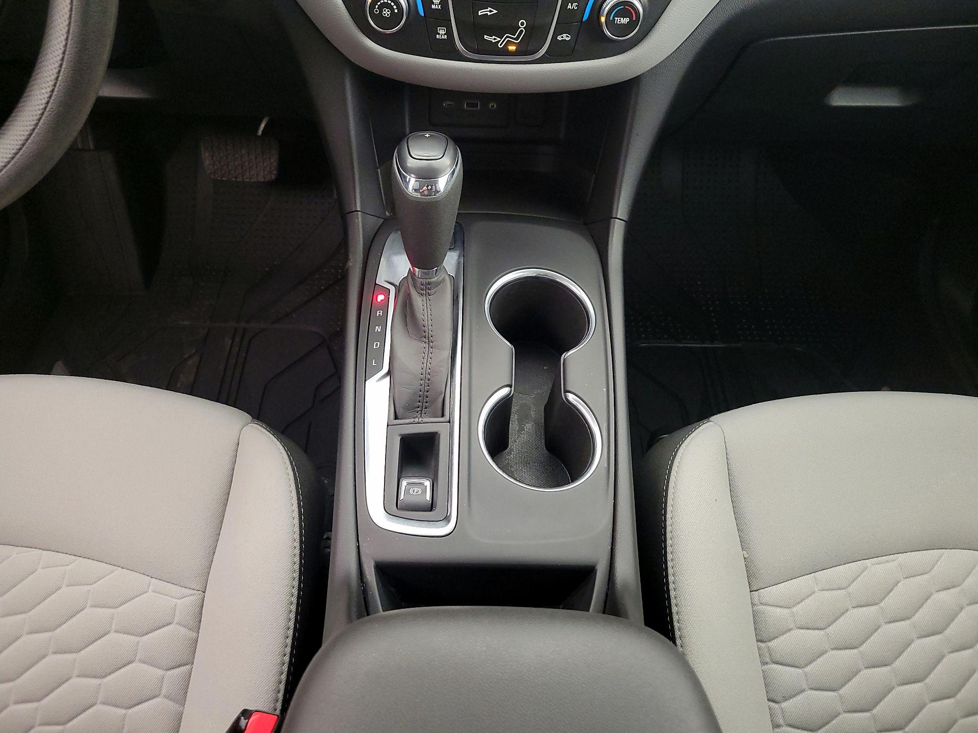 Thumbnail: 2020 Chevrolet Equinox - 18