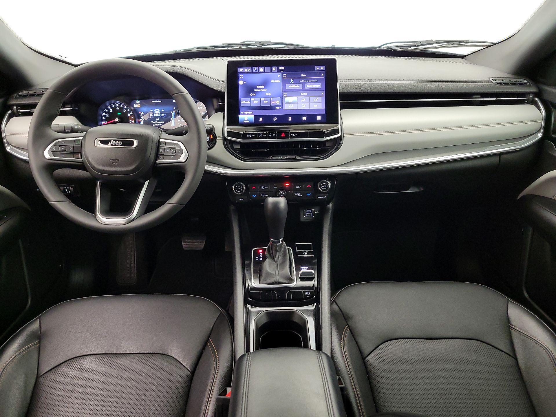 Thumbnail: 2023 Jeep Compass - 9