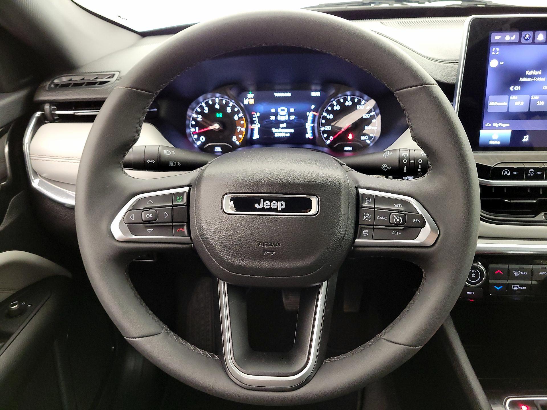 Thumbnail: 2023 Jeep Compass - 10