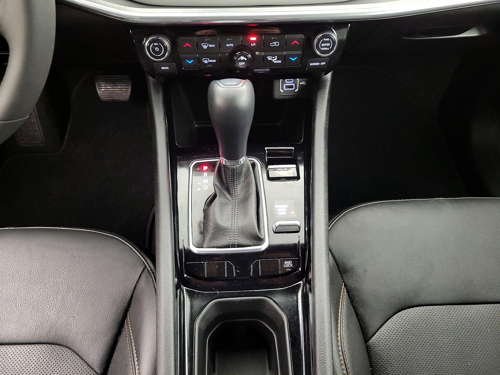 Thumbnail: 2023 Jeep Compass - 17