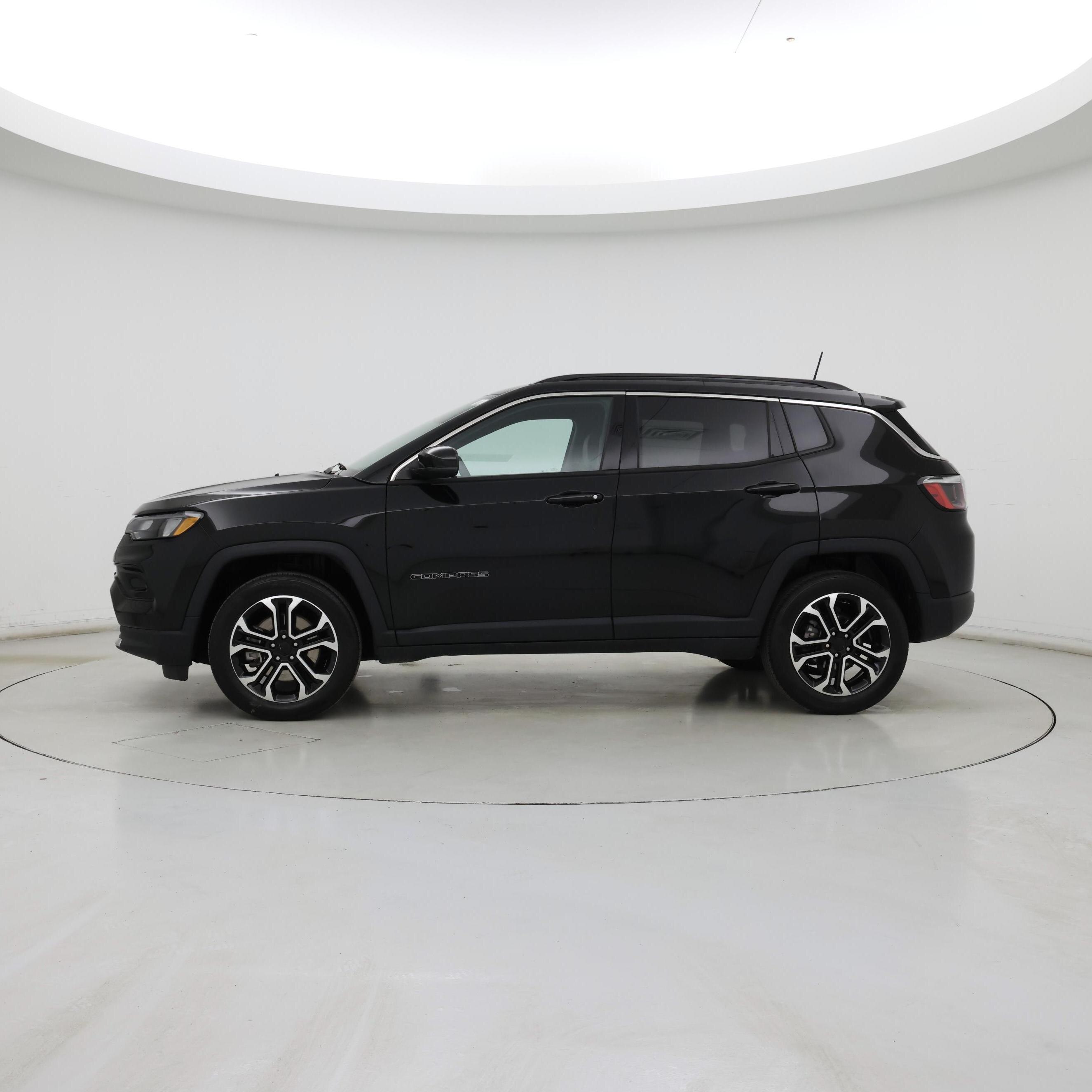 Thumbnail: 2023 Jeep Compass - 3
