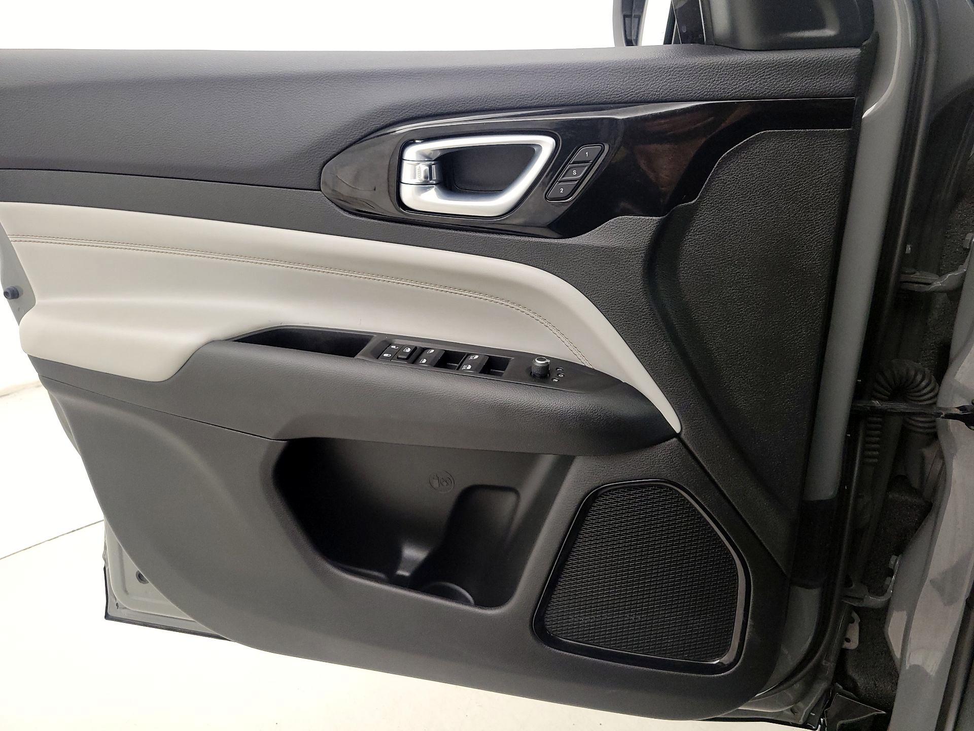 Thumbnail: 2022 Jeep Compass - 12