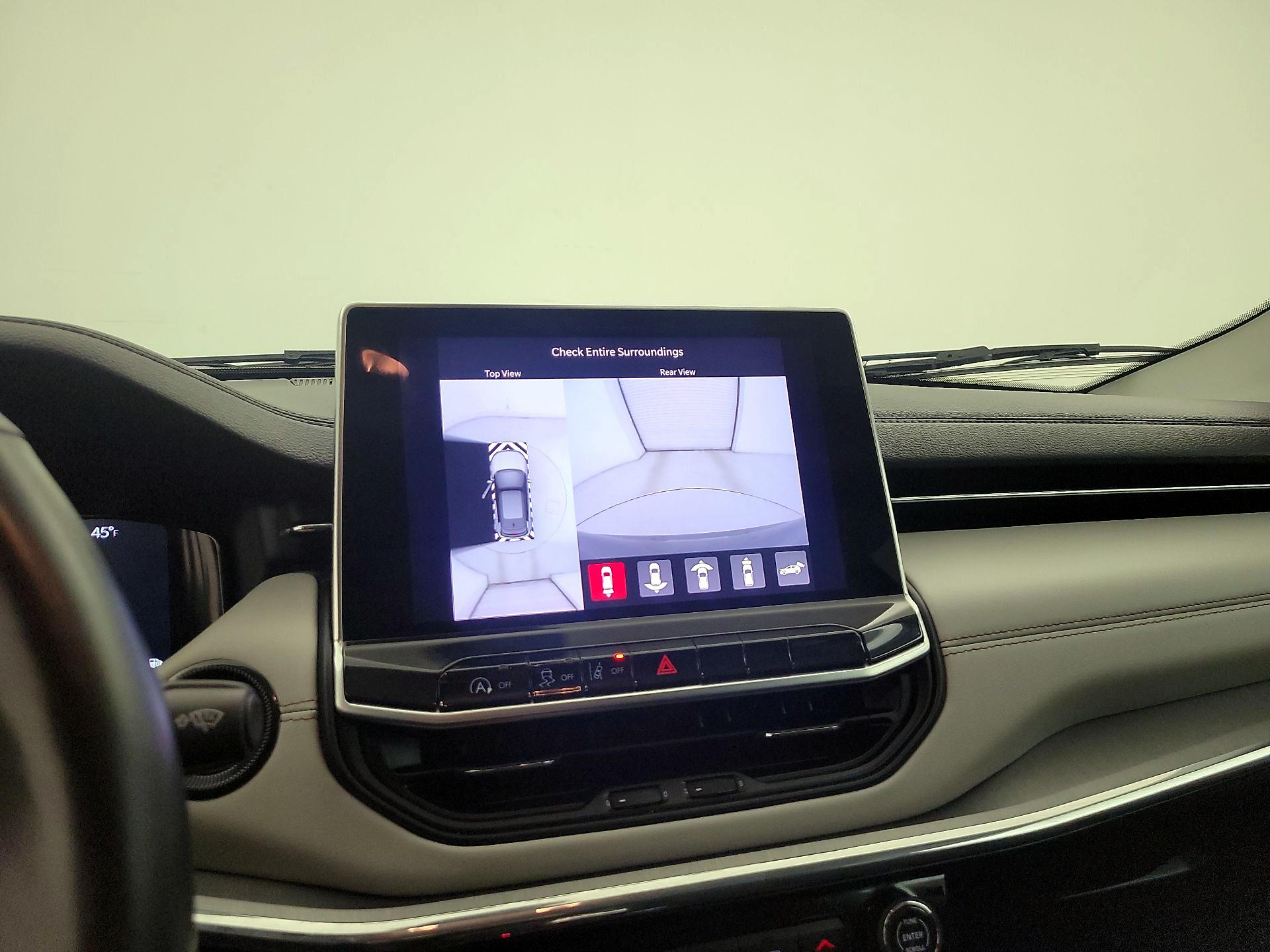 Thumbnail: 2022 Jeep Compass - 15