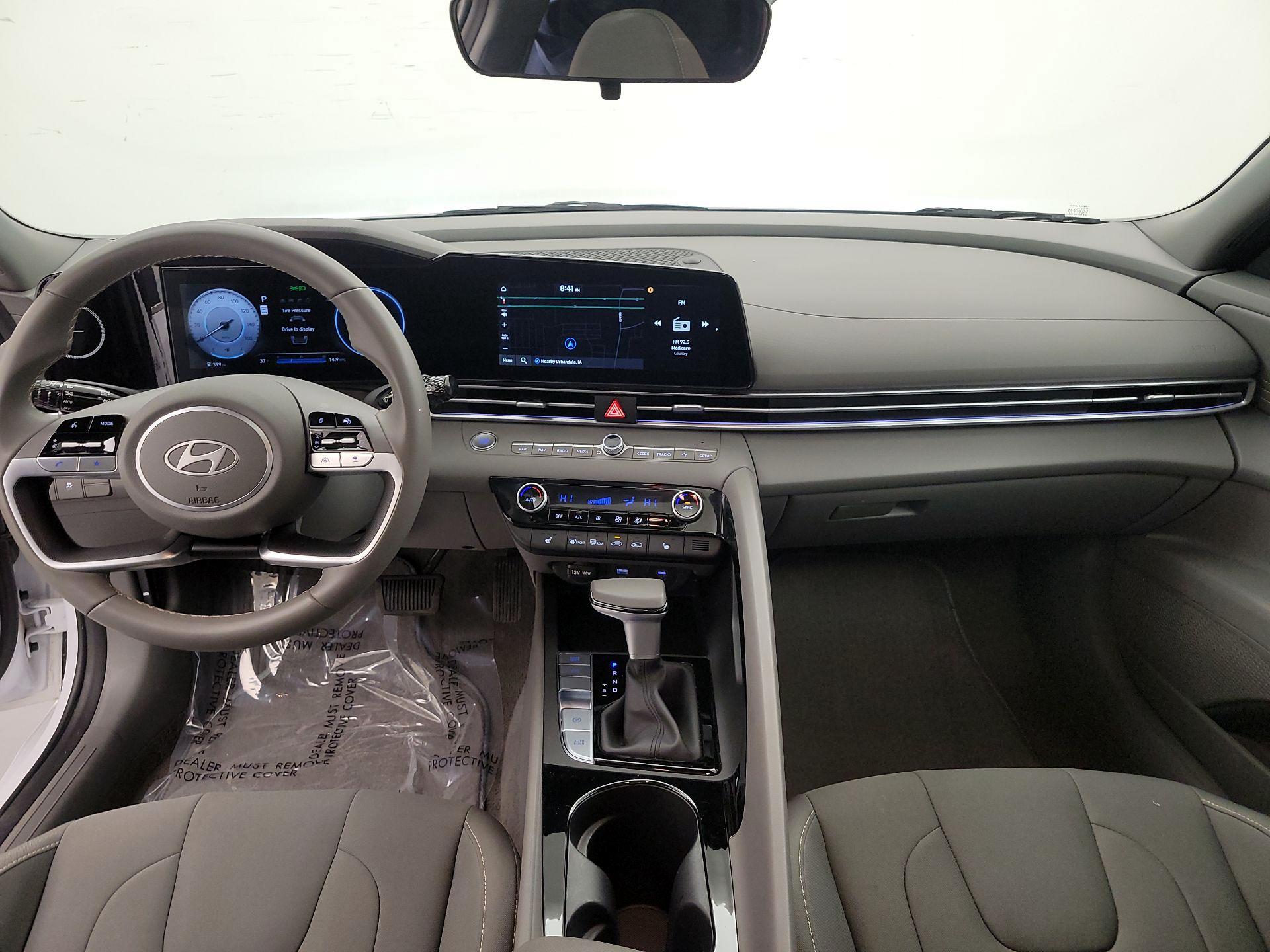 Thumbnail: 2025 Hyundai Elantra - 9