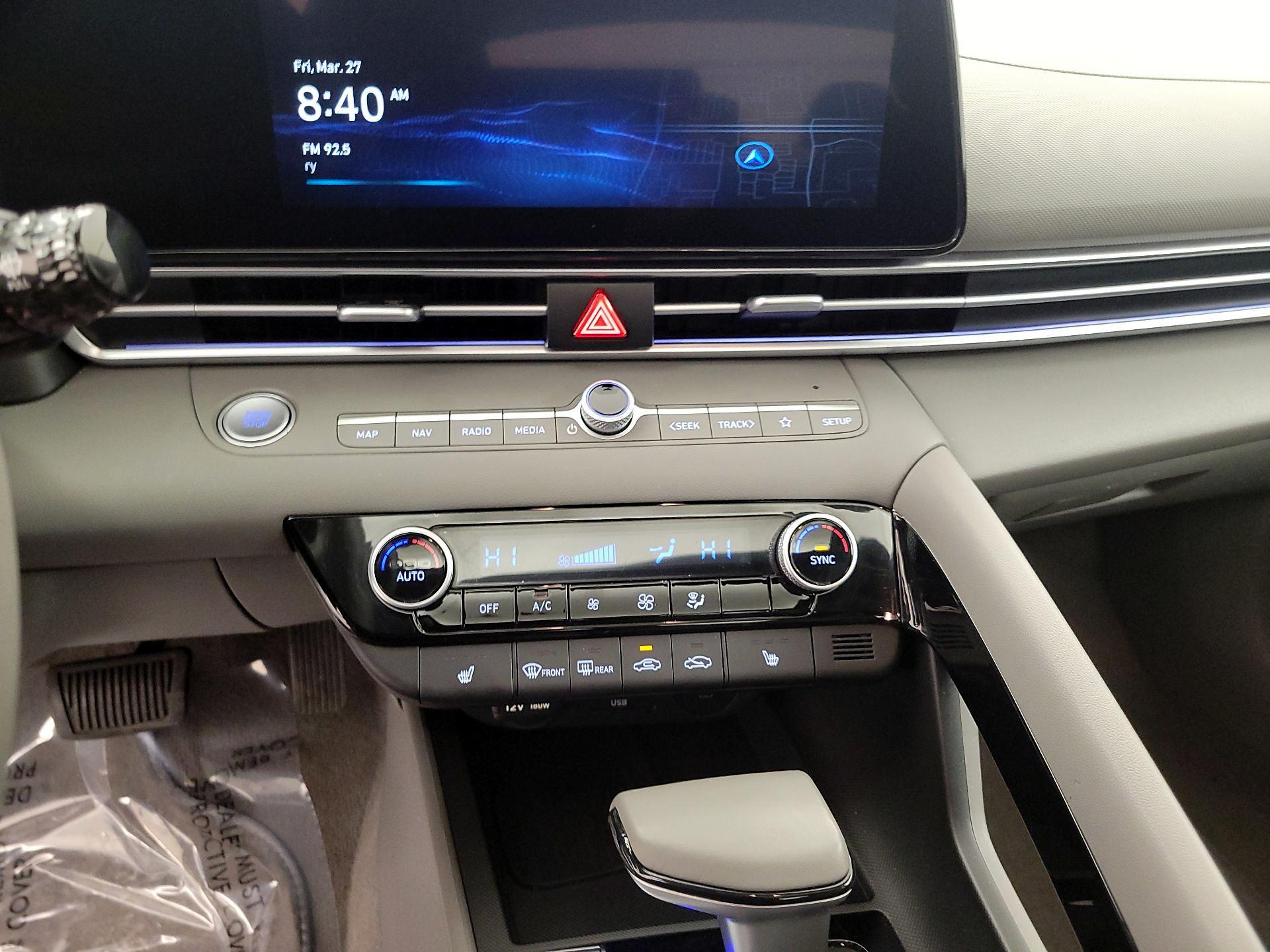 Thumbnail: 2025 Hyundai Elantra - 17