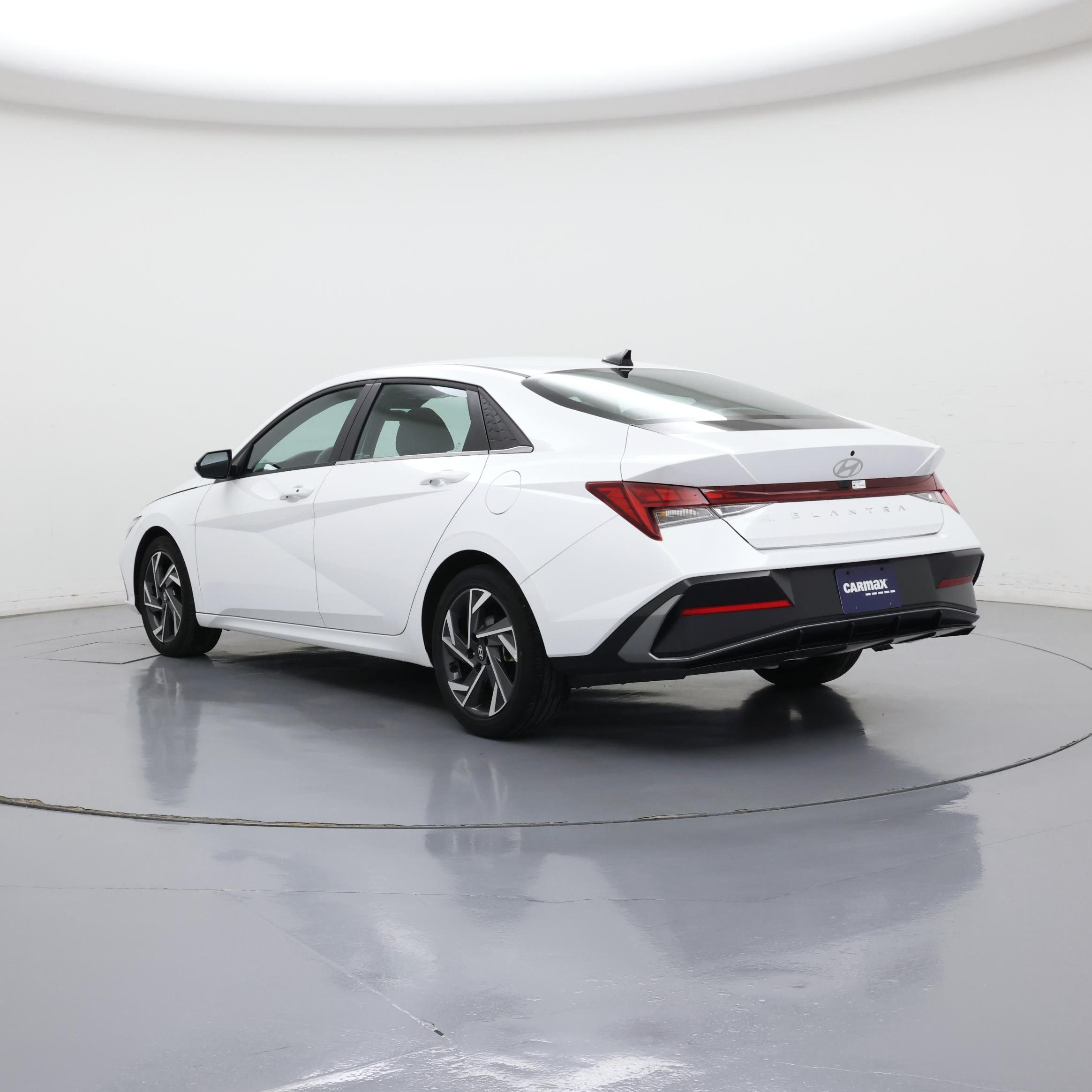 Thumbnail: 2025 Hyundai Elantra - 2