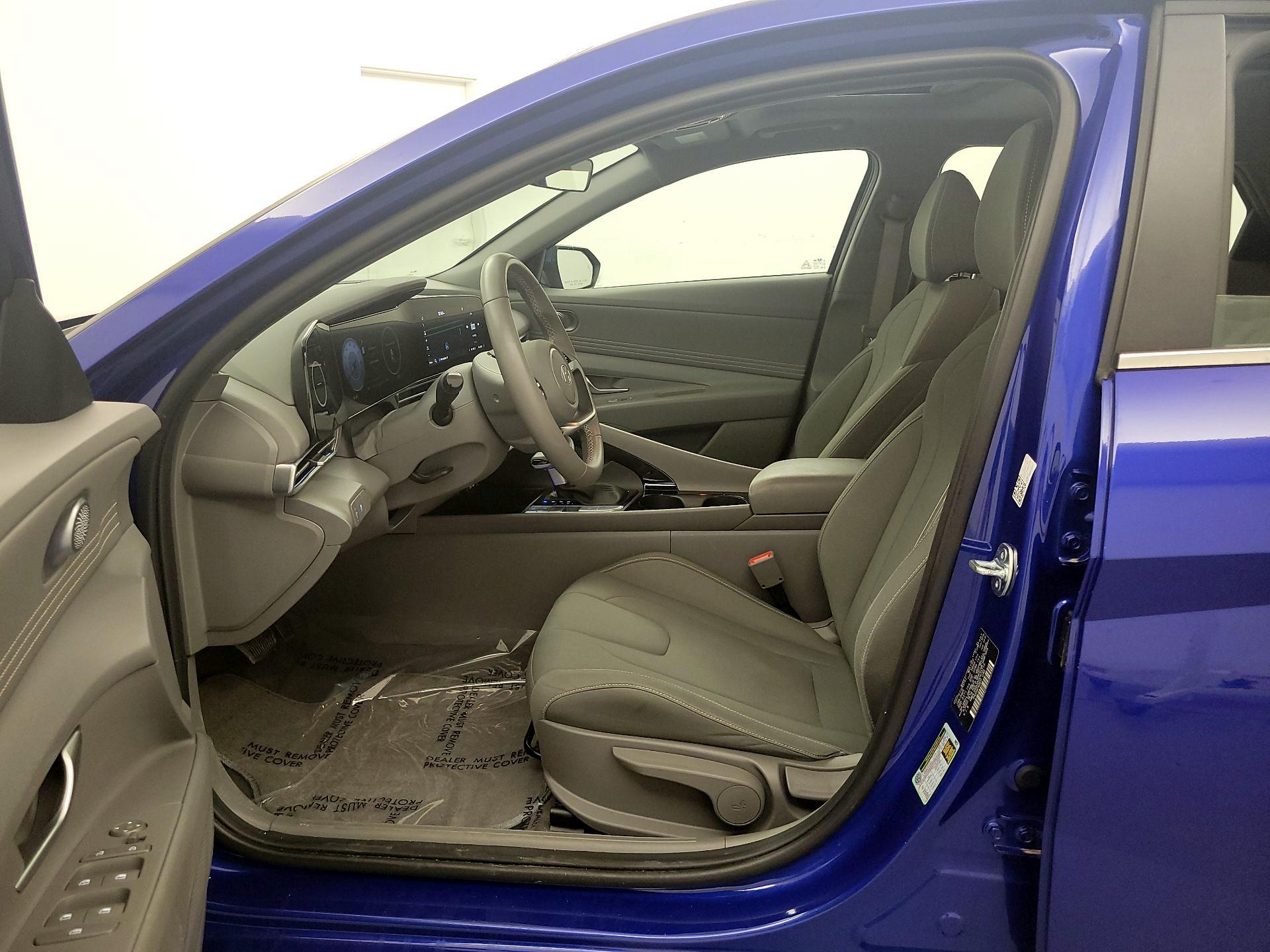 Thumbnail: 2025 Hyundai Elantra - 11