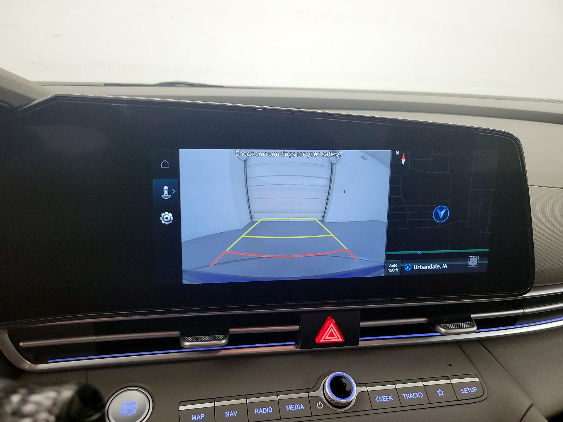 Thumbnail: 2025 Hyundai Elantra - 15