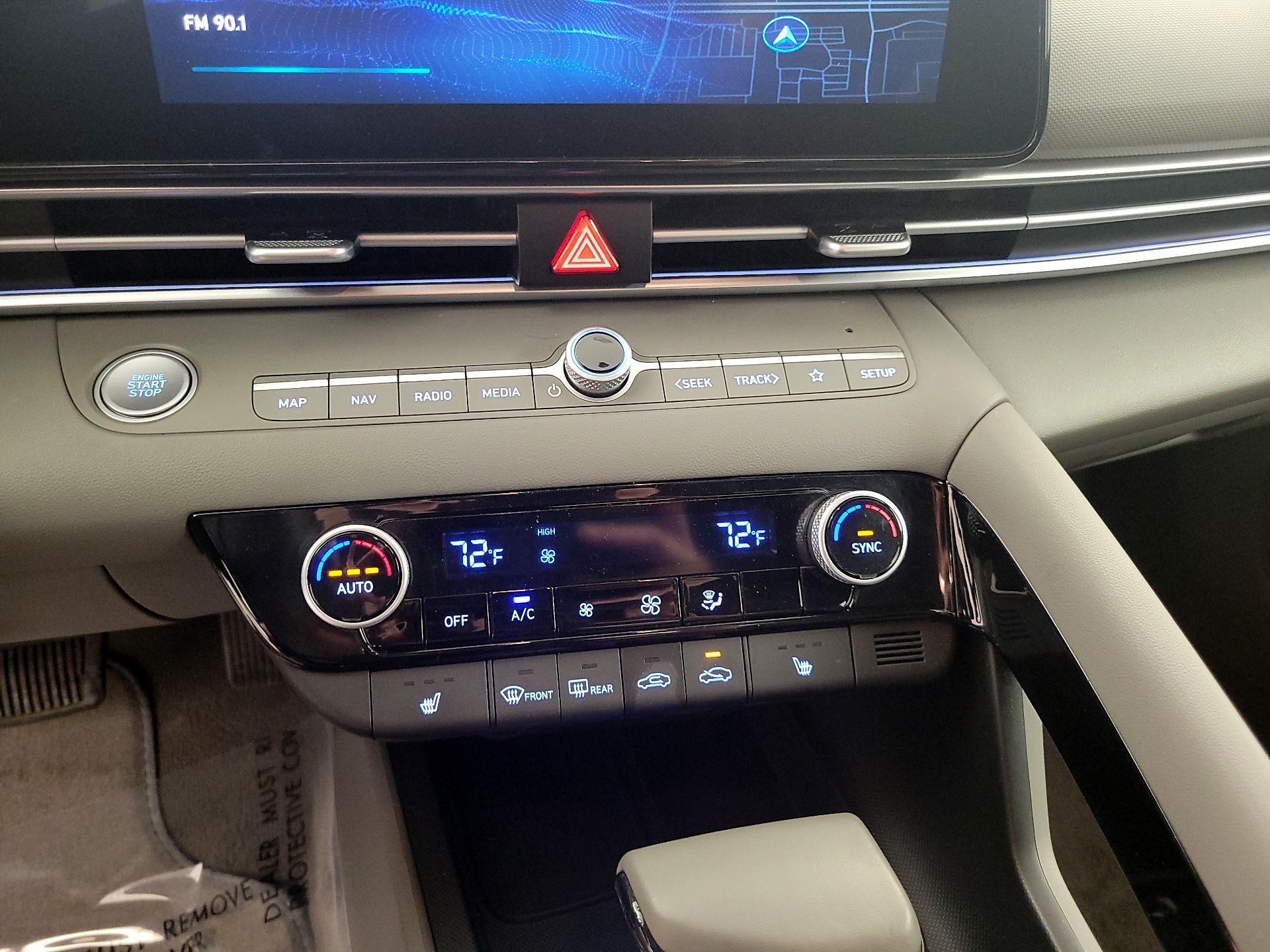 Thumbnail: 2025 Hyundai Elantra - 17