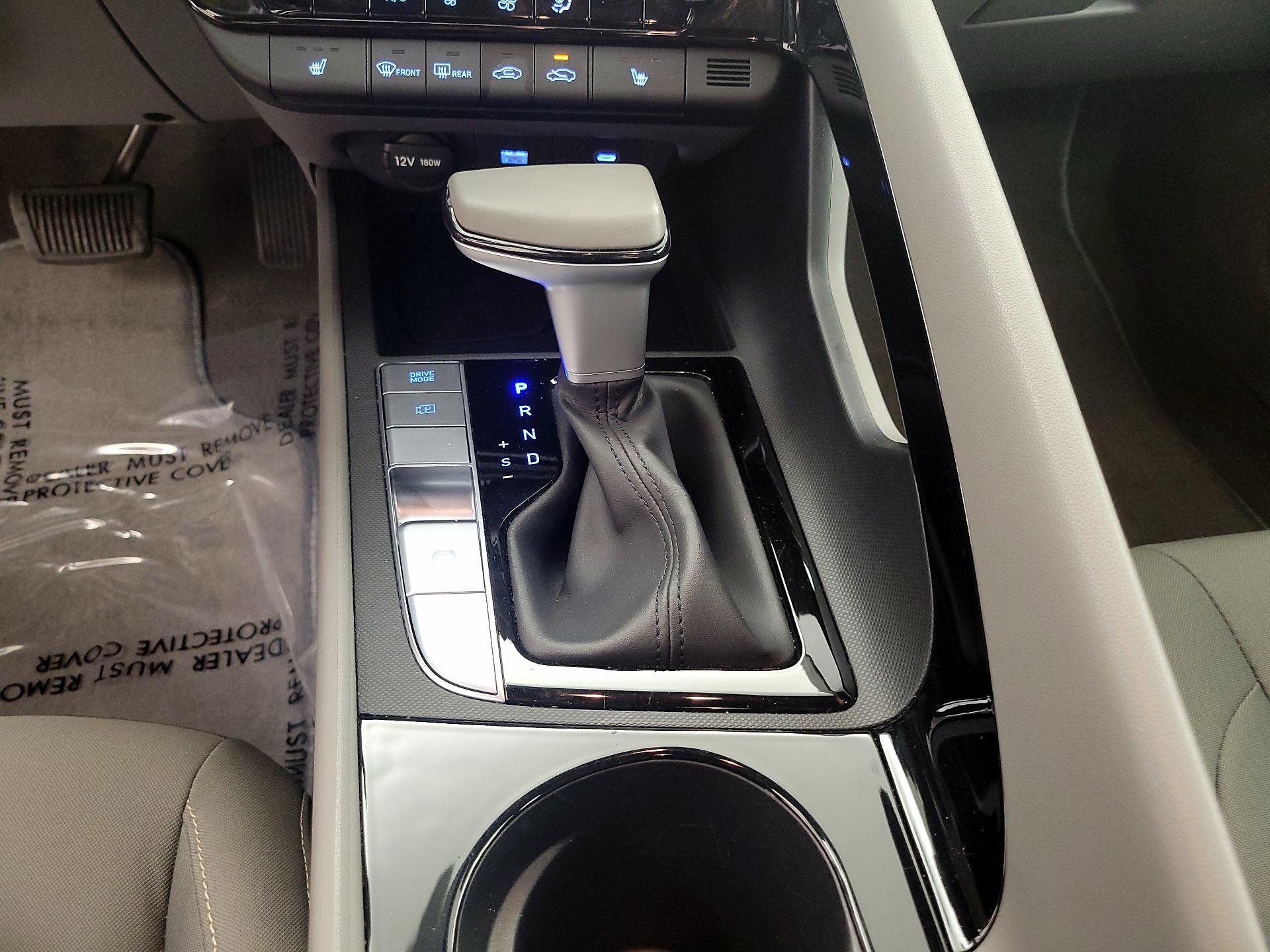 Thumbnail: 2025 Hyundai Elantra - 18