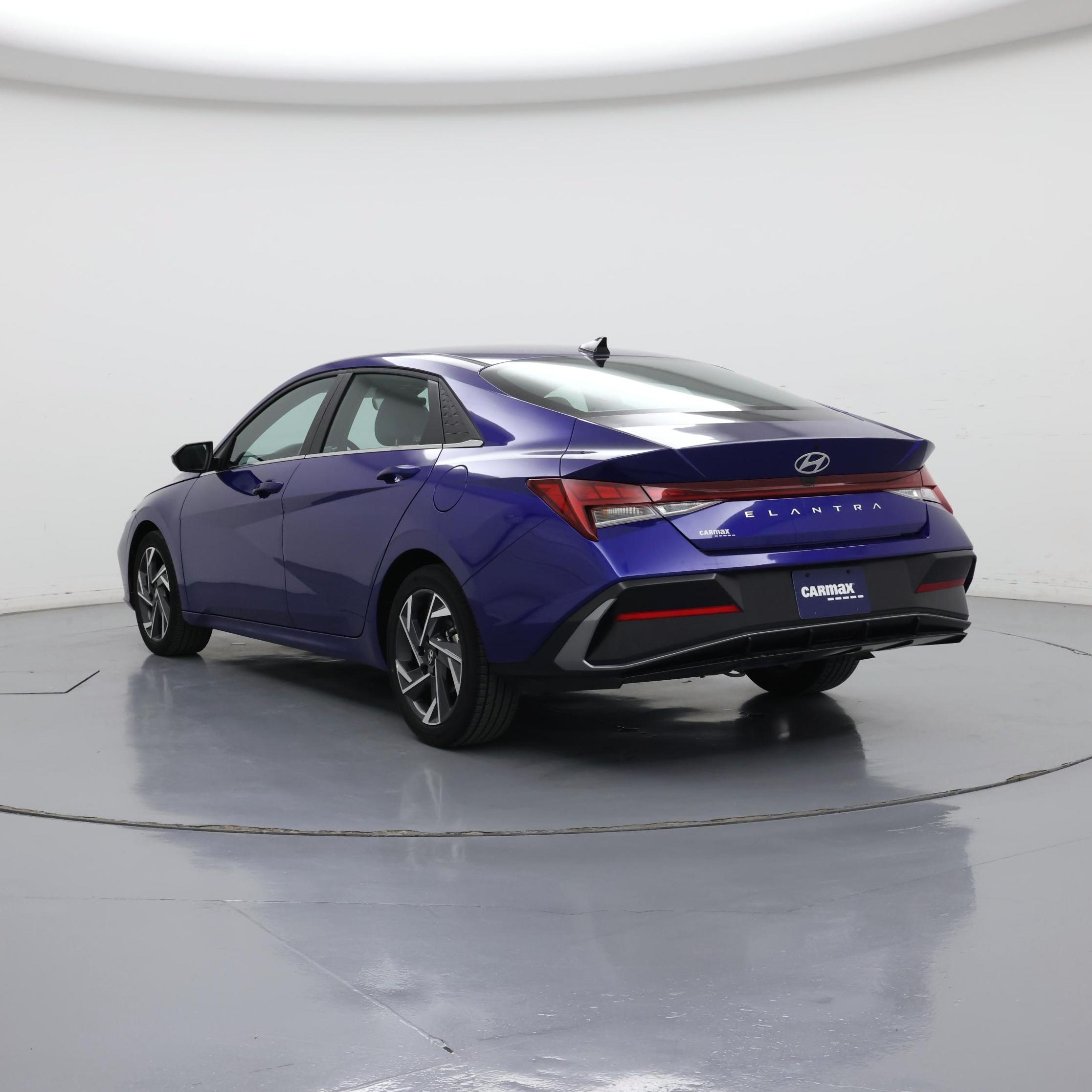 Thumbnail: 2025 Hyundai Elantra - 2