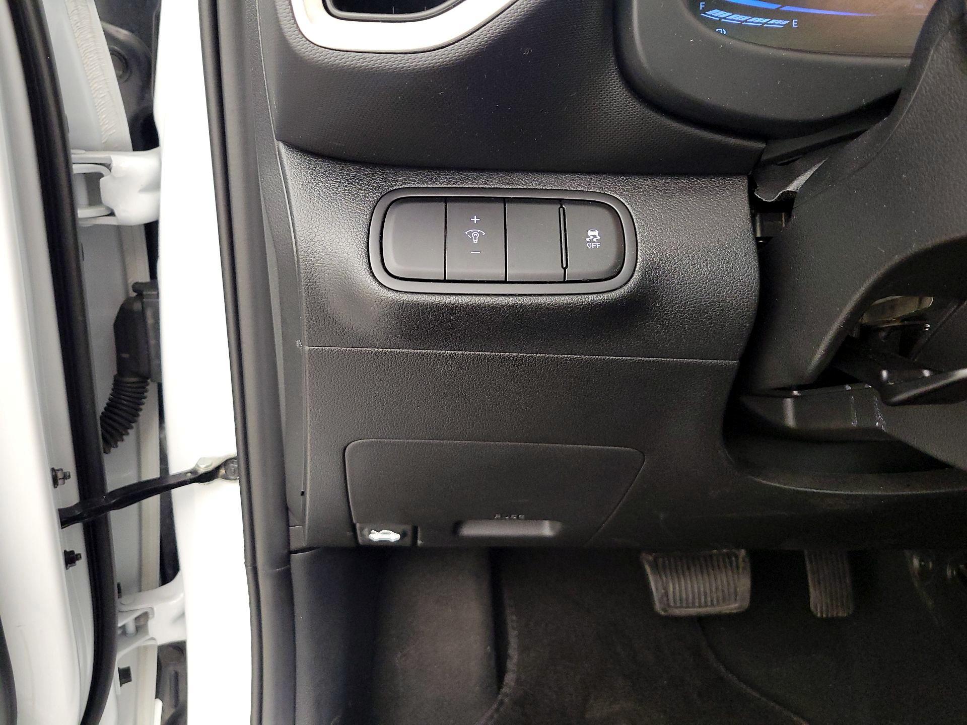 Thumbnail: 2025 Hyundai Venue - 13