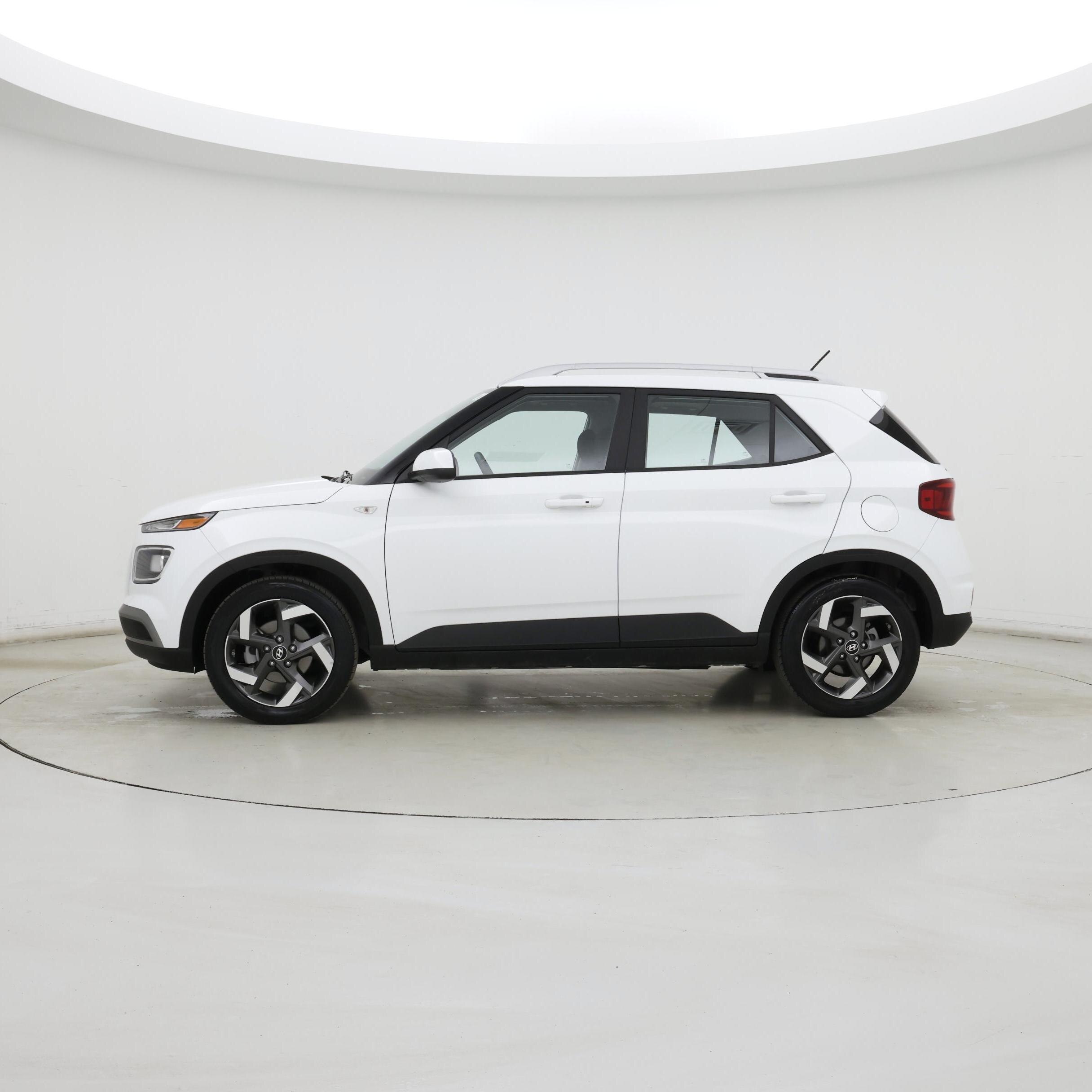 Thumbnail: 2025 Hyundai Venue - 3