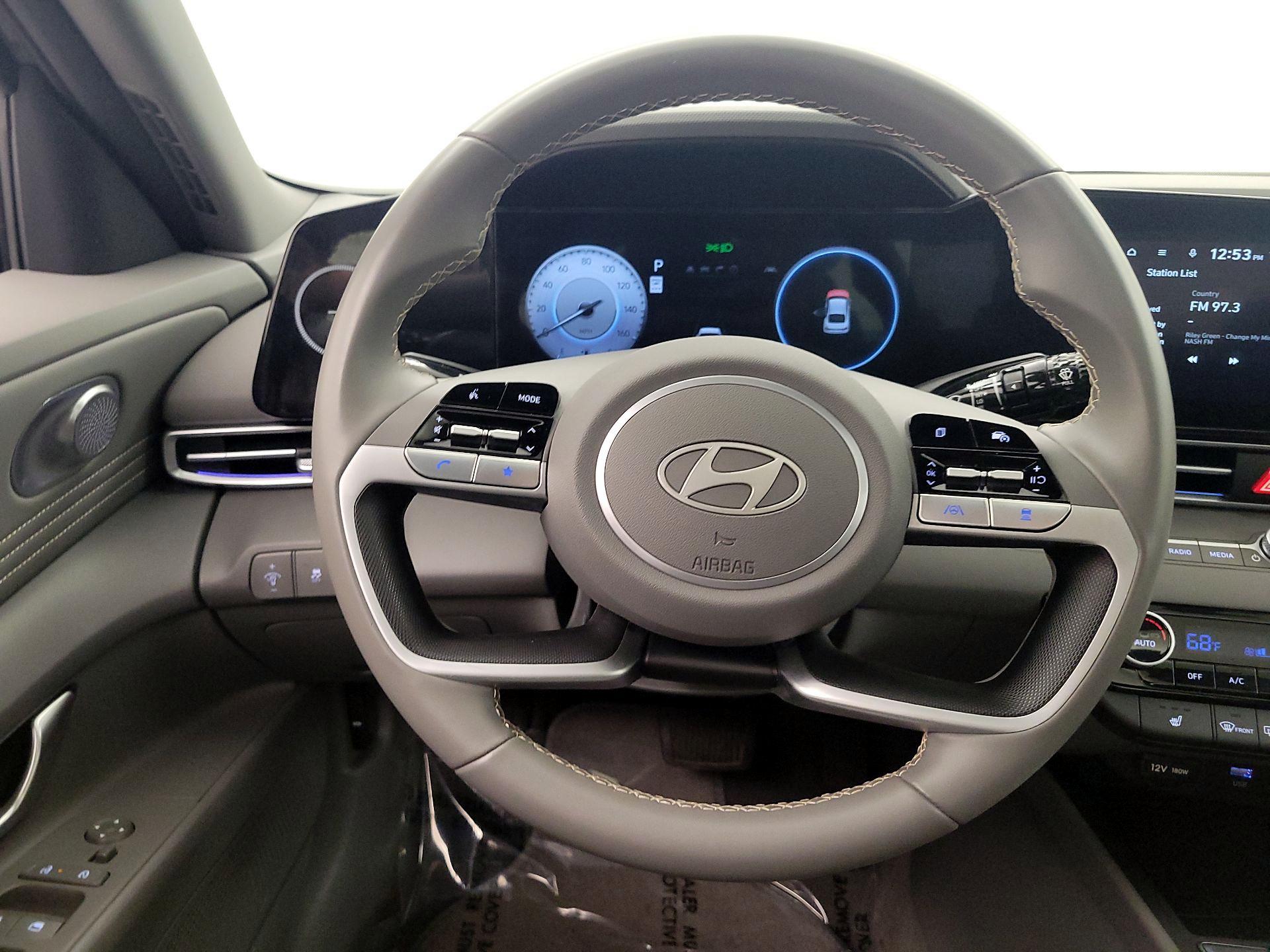 Thumbnail: 2025 Hyundai Elantra - 10