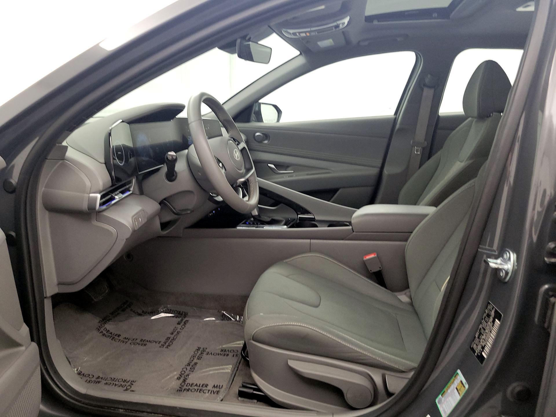 Thumbnail: 2025 Hyundai Elantra - 11