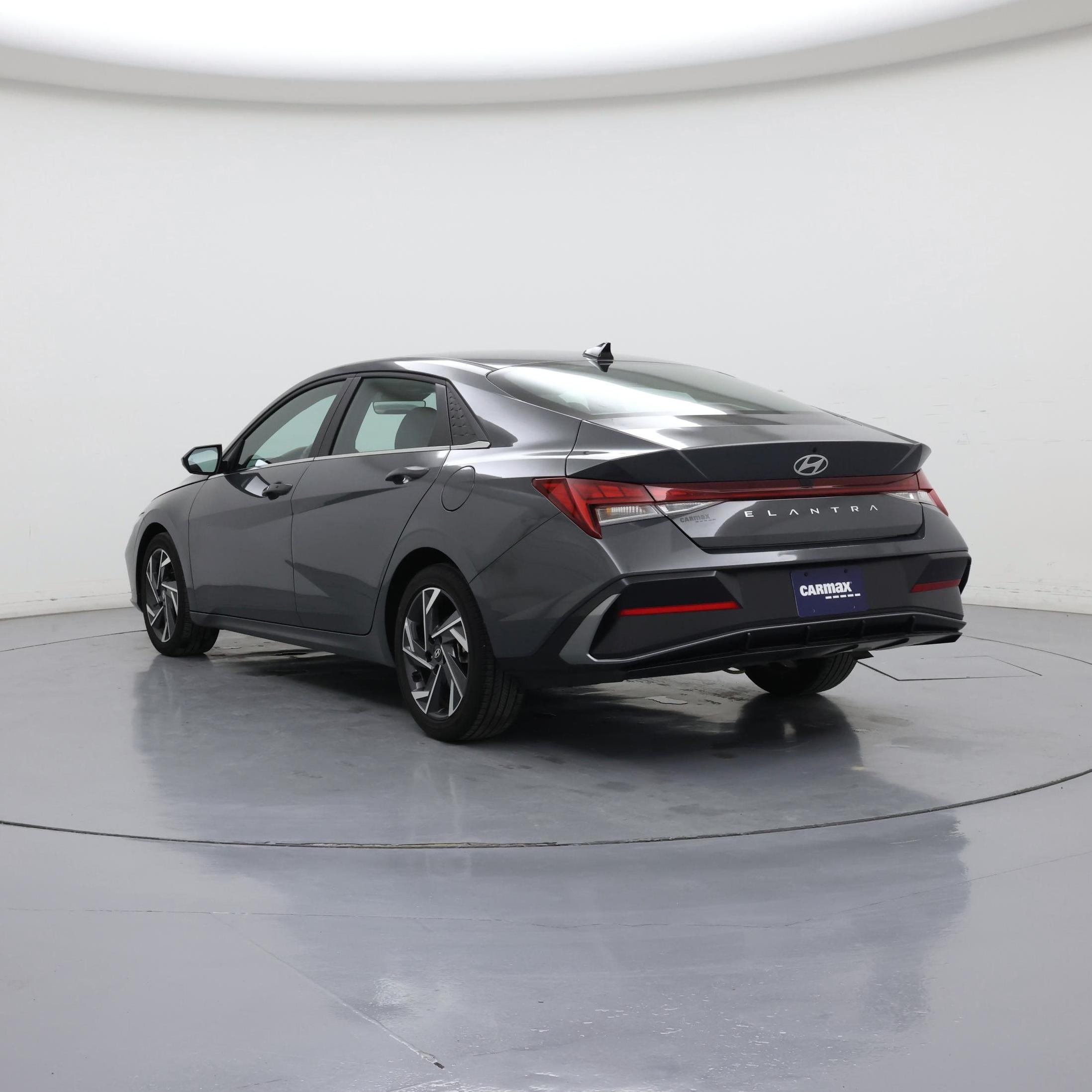 Thumbnail: 2025 Hyundai Elantra - 2