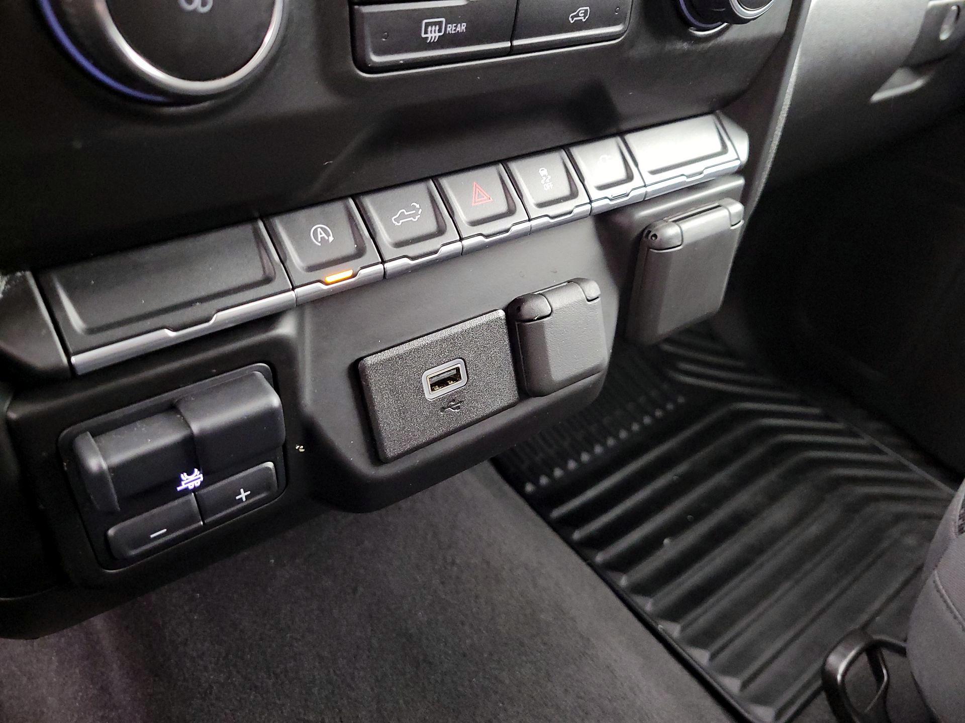 Thumbnail: 2020 Chevrolet Silverado 1500 - 19