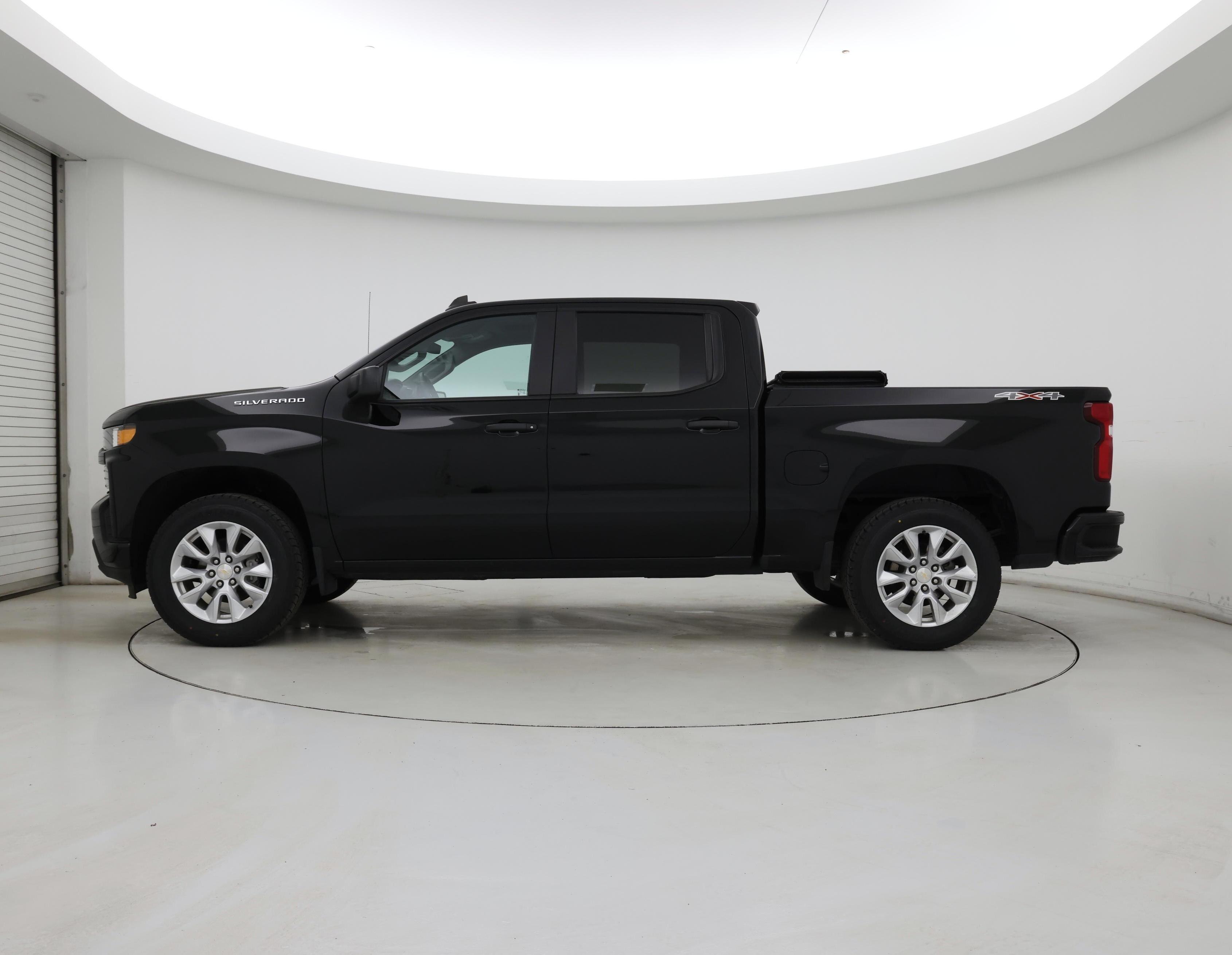 Thumbnail: 2020 Chevrolet Silverado 1500 - 3