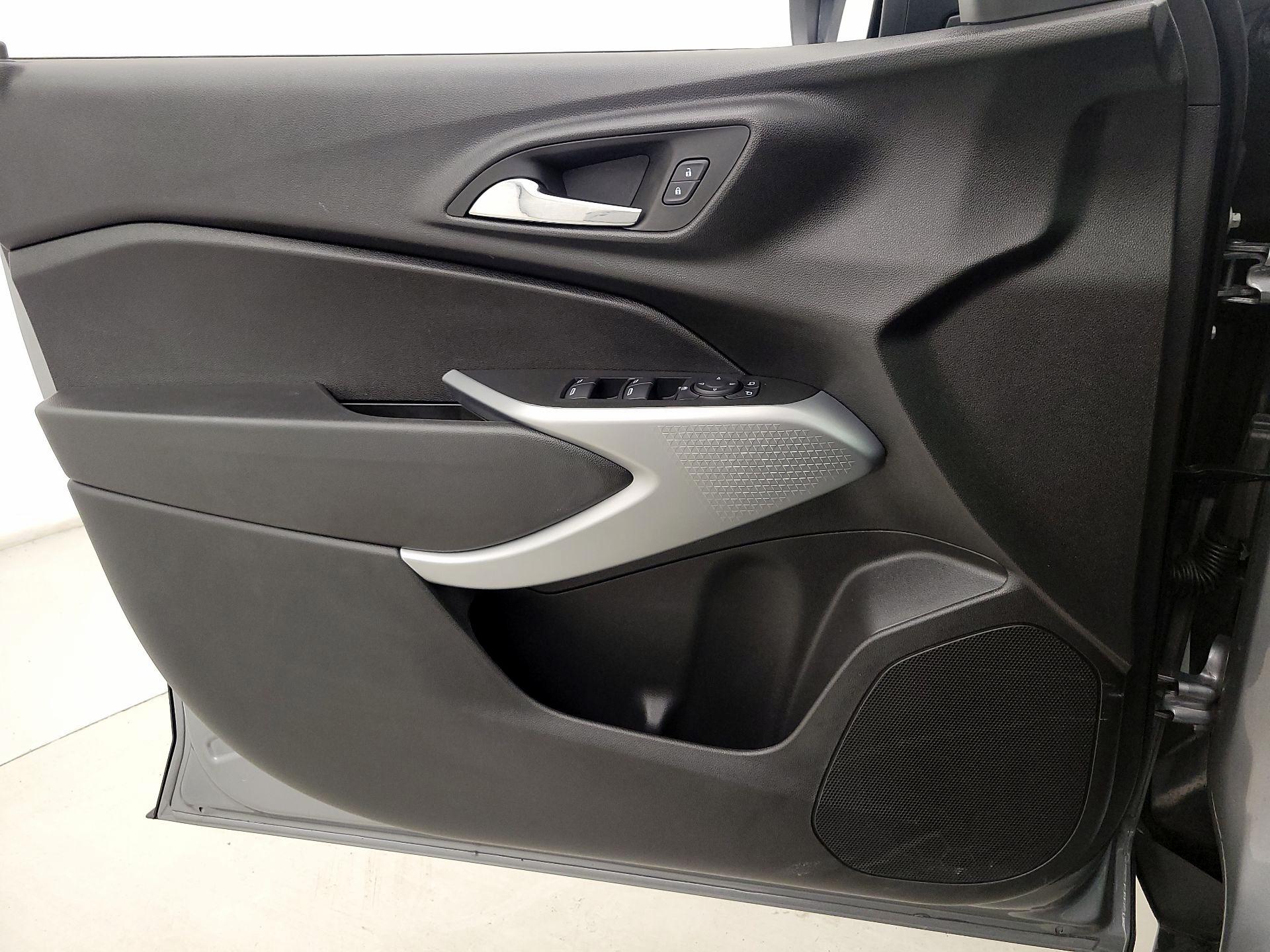 Thumbnail: 2024 Chevrolet Trax - 12