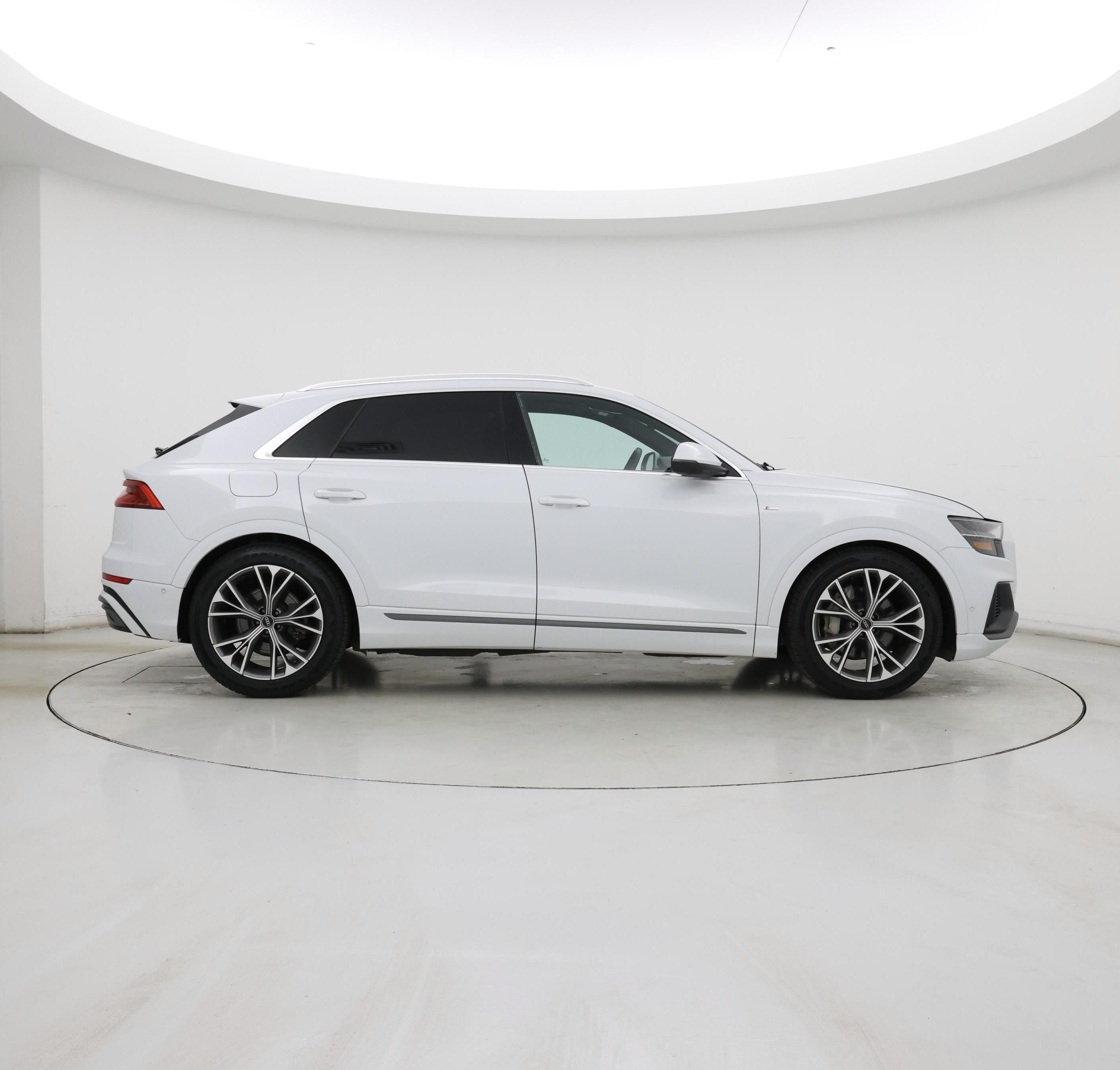 Thumbnail: 2021 Audi Q8 - 7