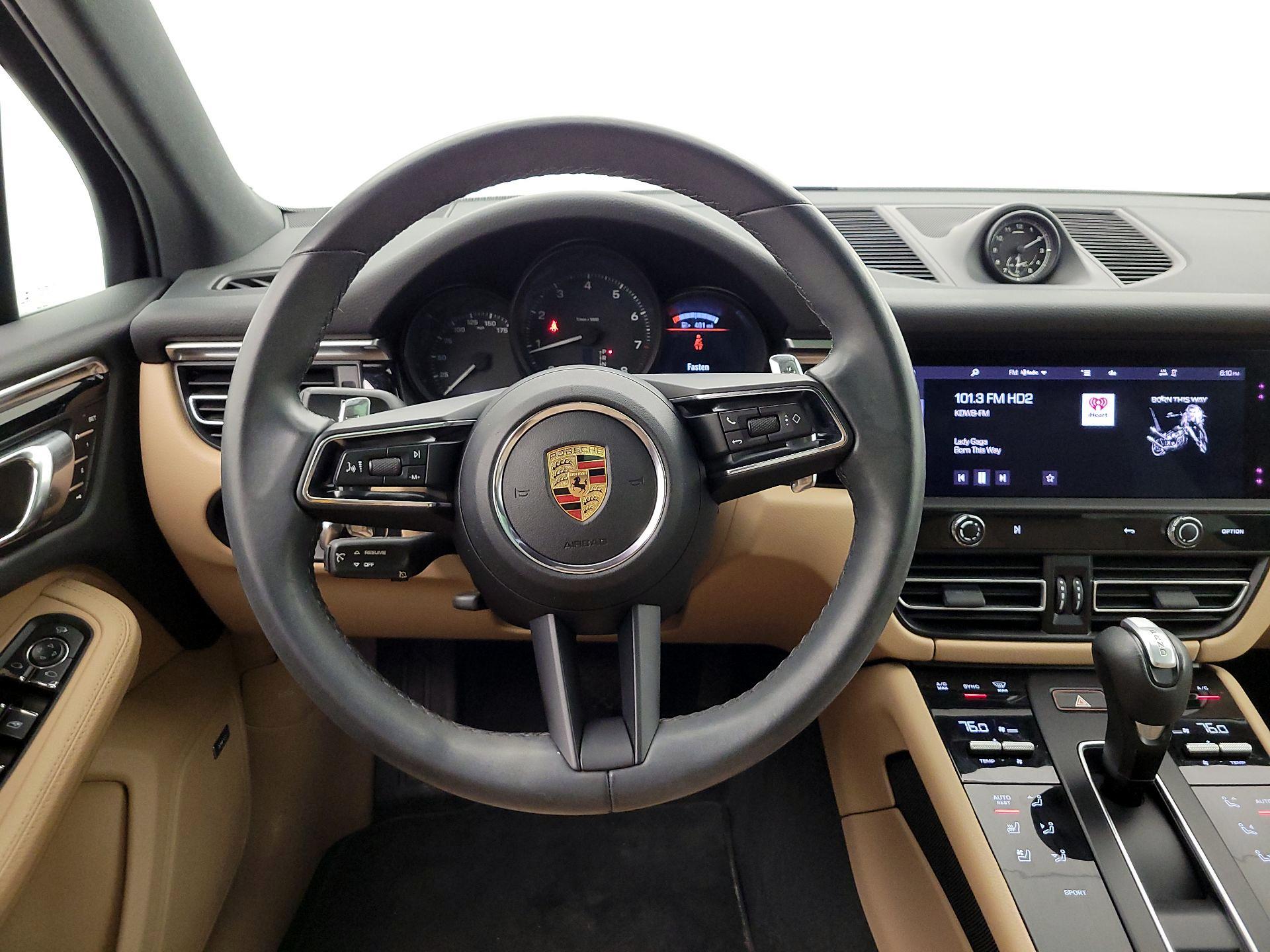 Thumbnail: 2022 Porsche Macan - 10