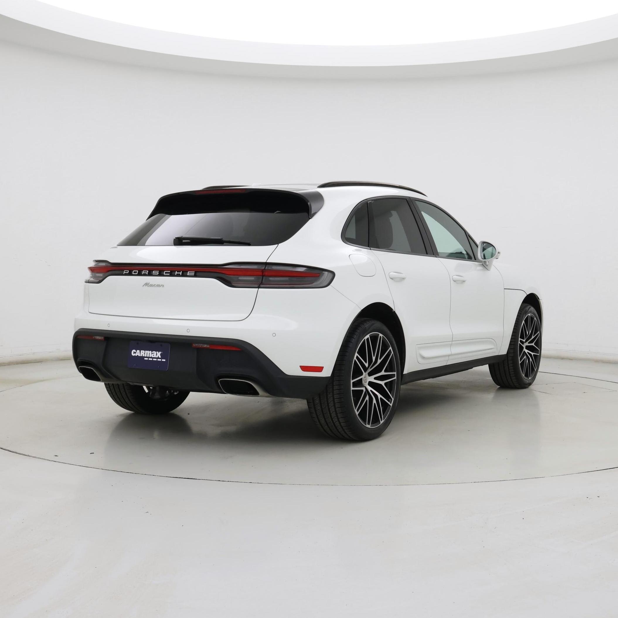 Thumbnail: 2022 Porsche Macan - 8