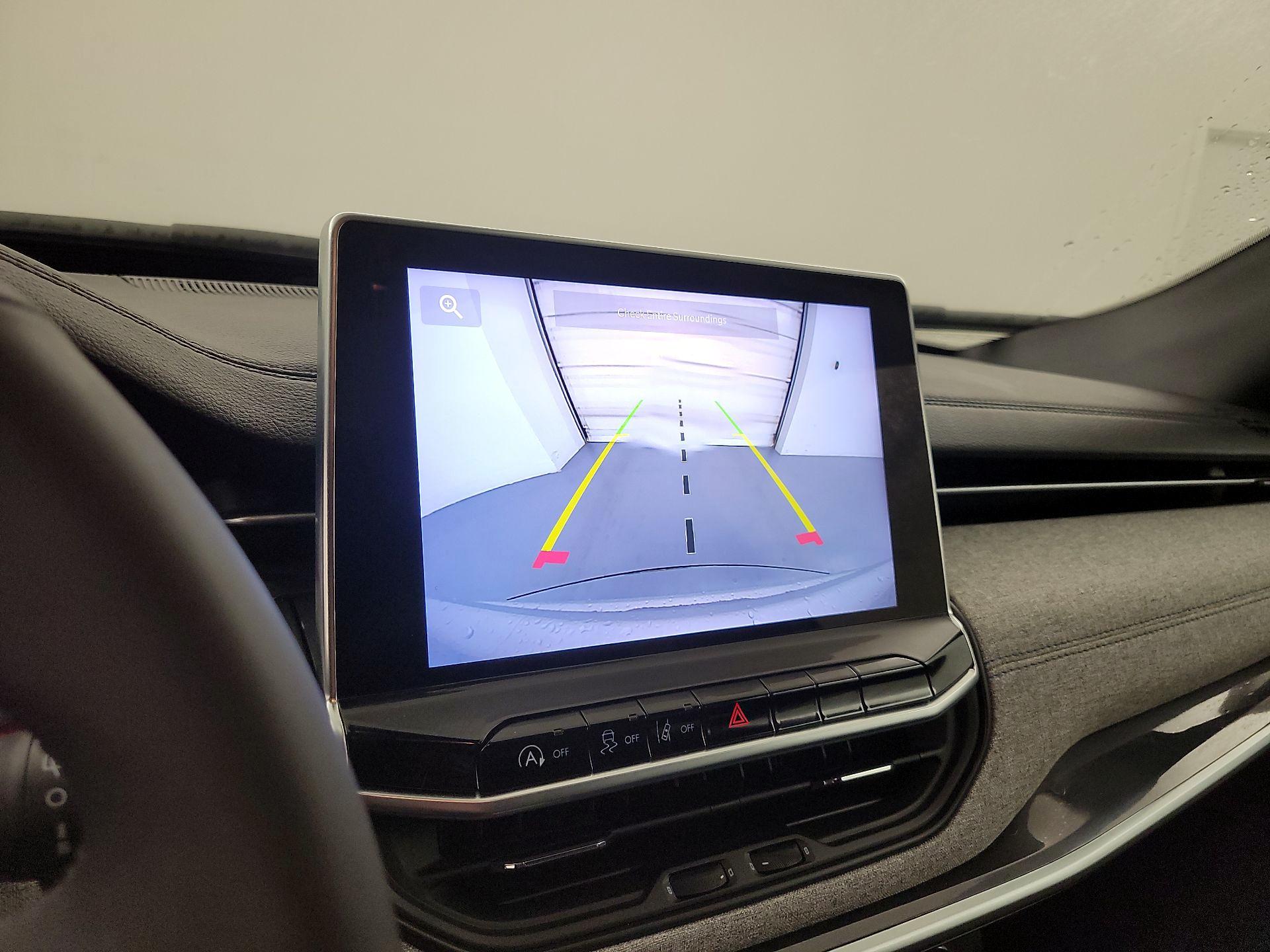 Thumbnail: 2024 Jeep Compass - 14