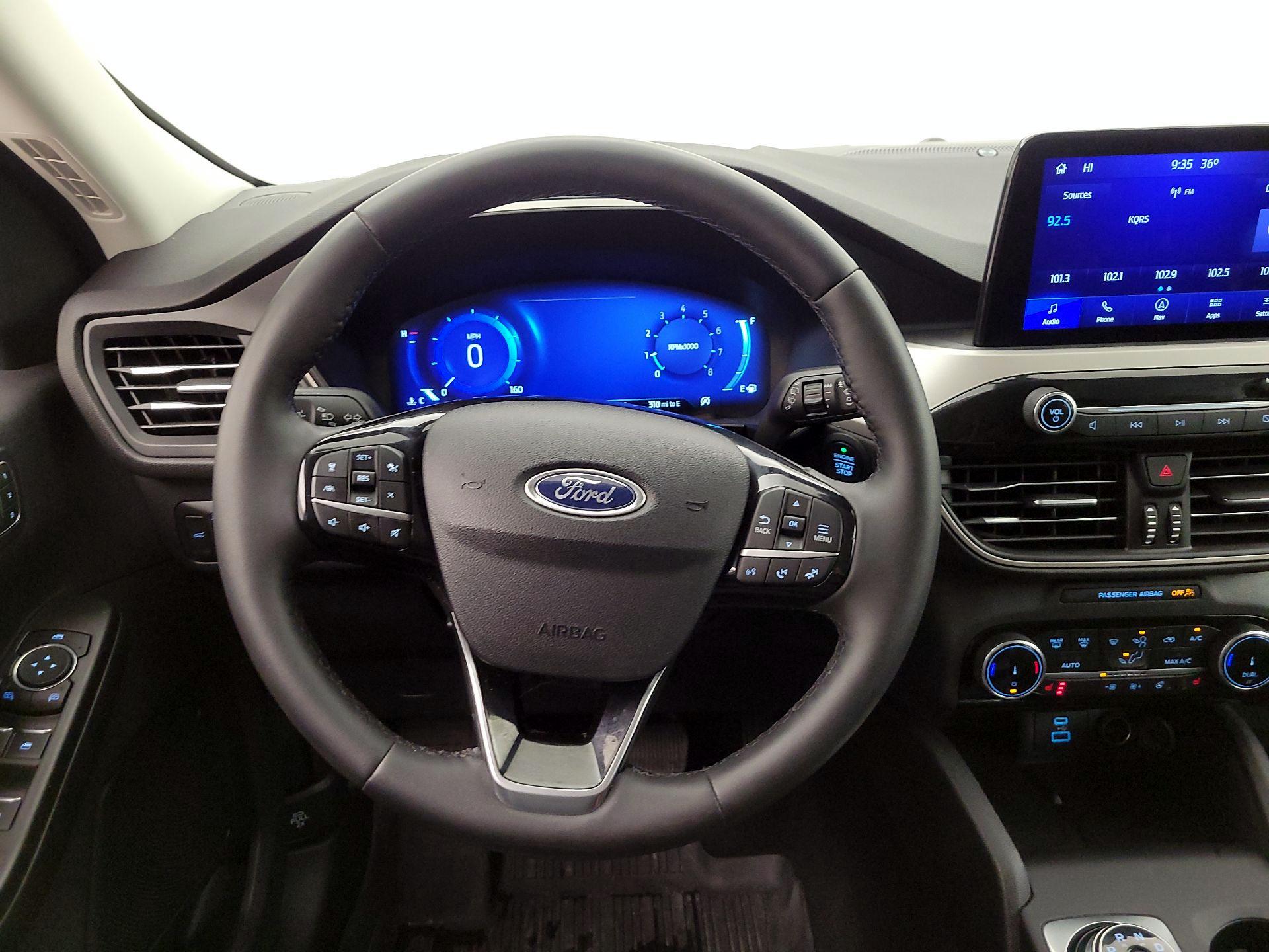 Thumbnail: 2022 Ford Escape - 10