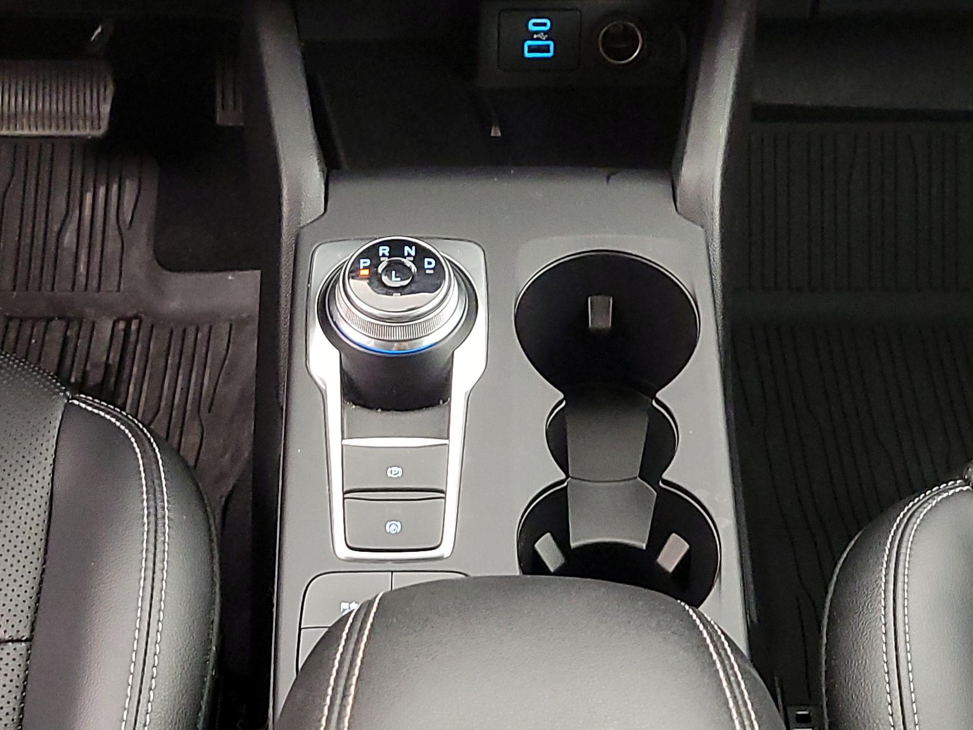 Thumbnail: 2022 Ford Escape - 18