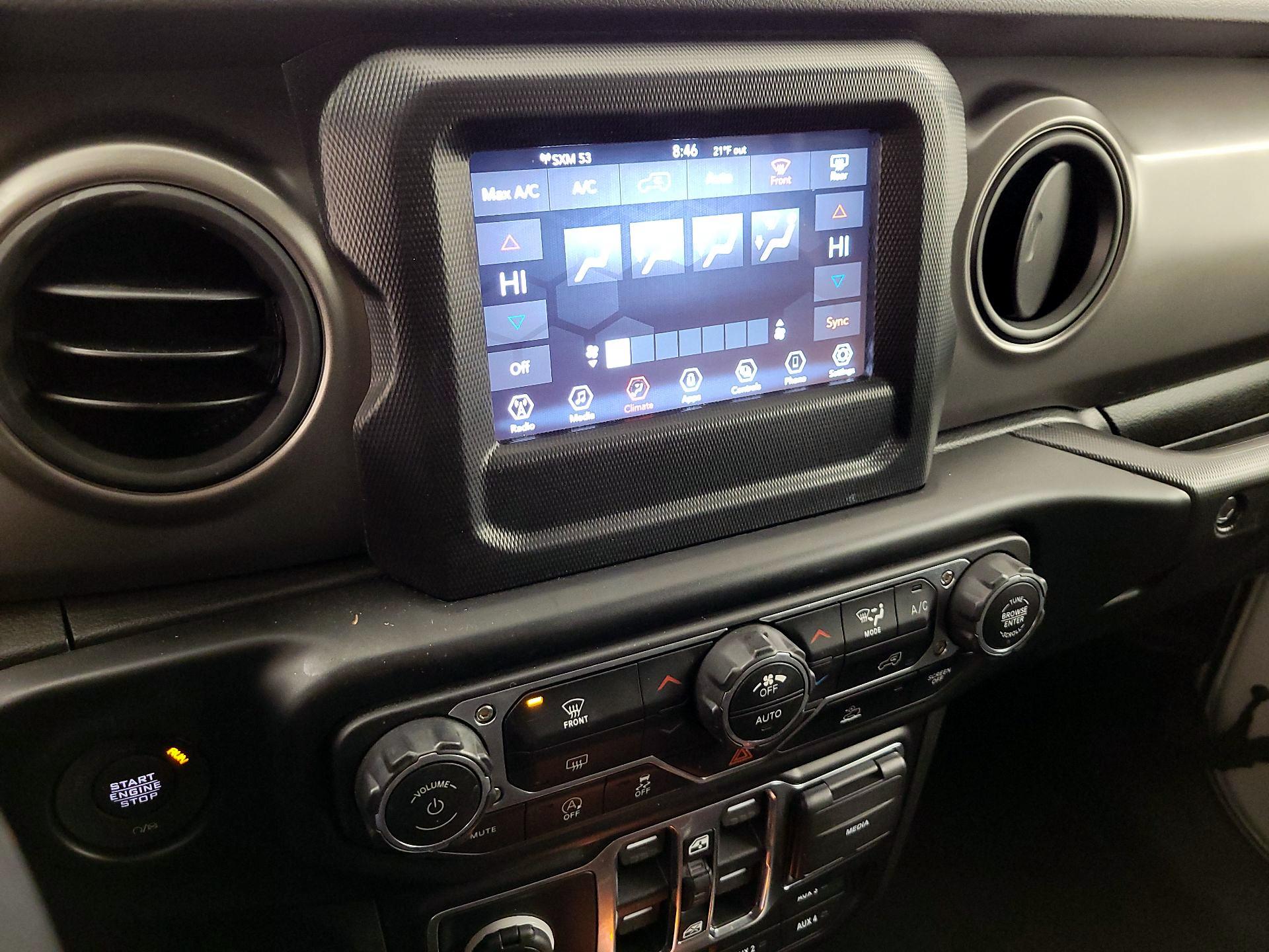 Thumbnail: 2022 Jeep Wrangler - 16