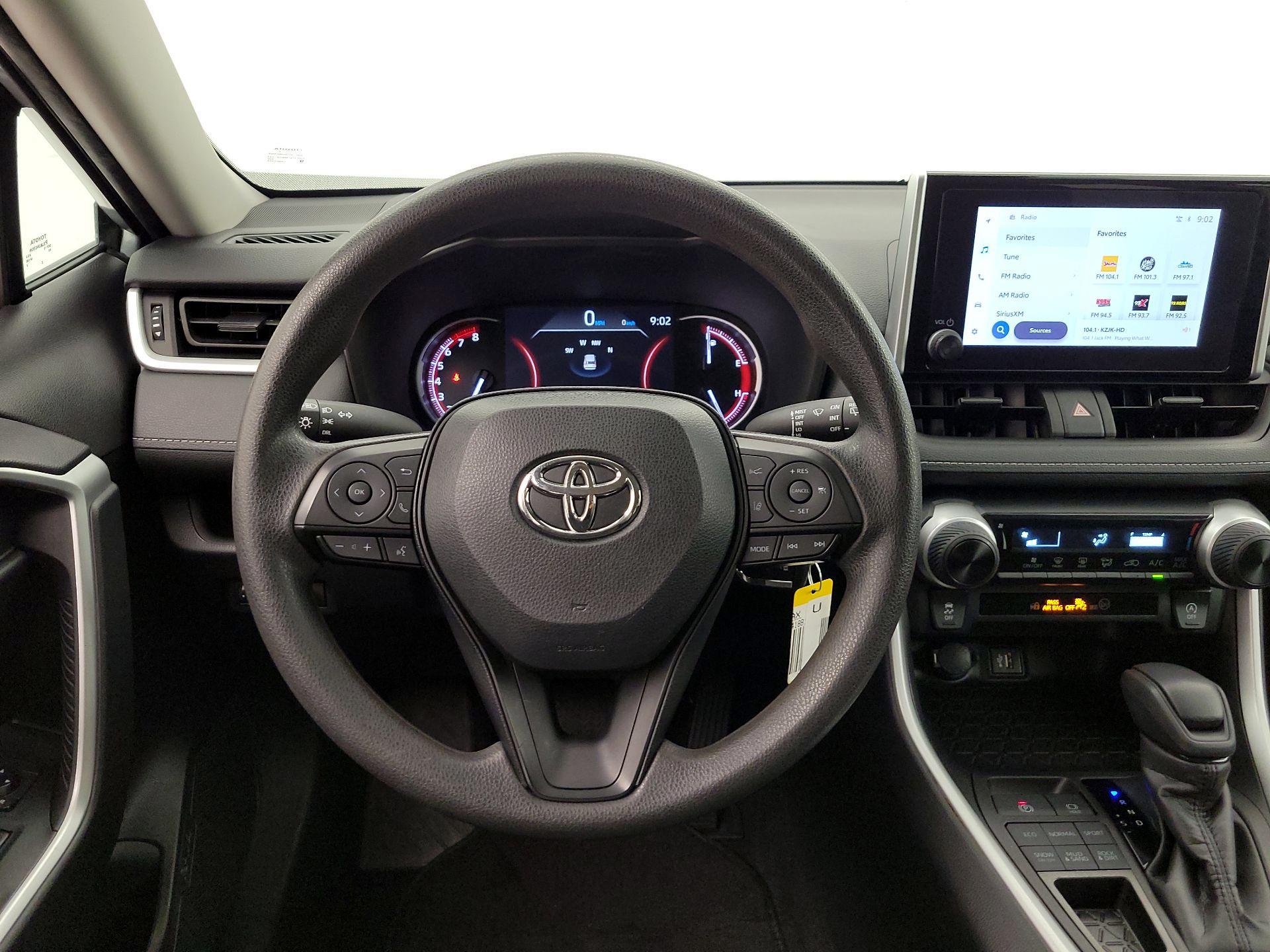 Thumbnail: 2024 Toyota RAV4 - 10