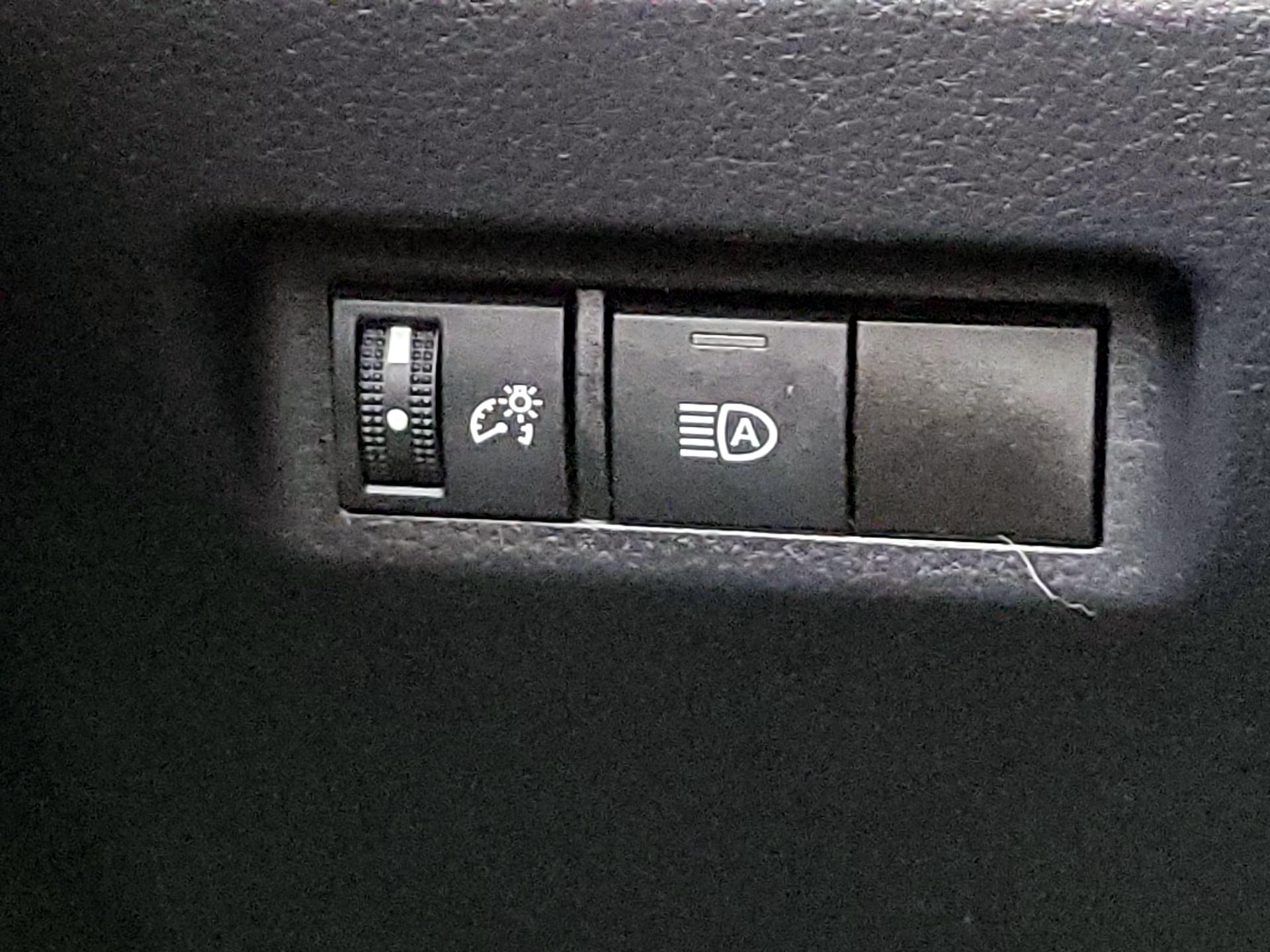 Thumbnail: 2024 Toyota RAV4 - 13