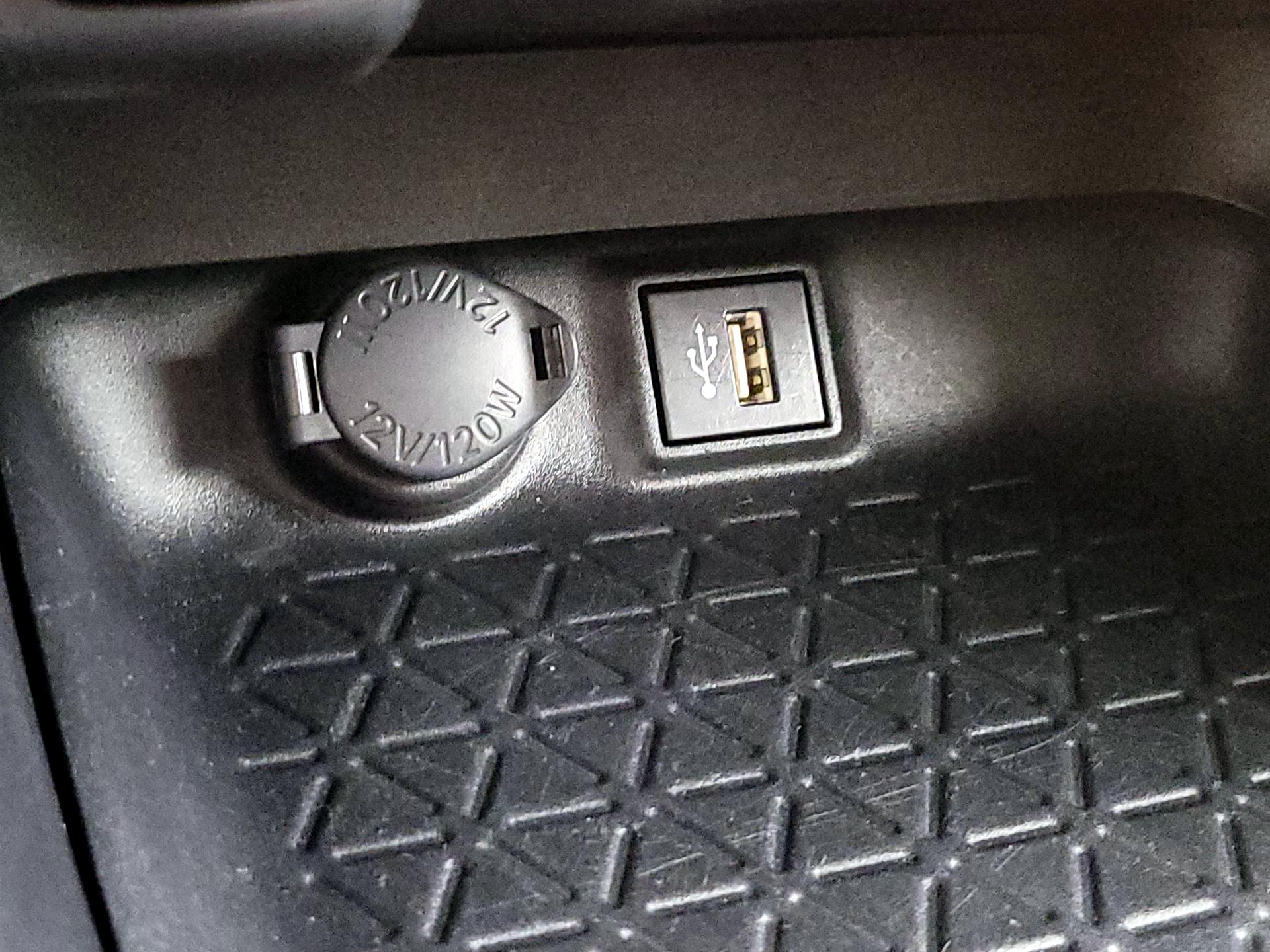 Thumbnail: 2024 Toyota RAV4 - 18