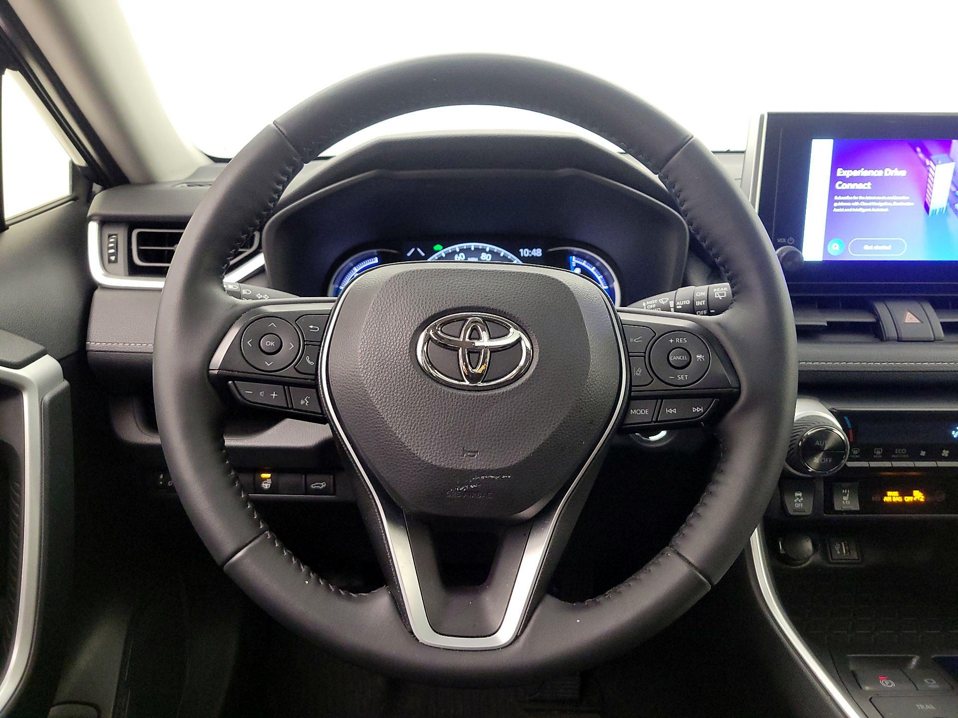 Thumbnail: 2025 Toyota RAV4 - 10