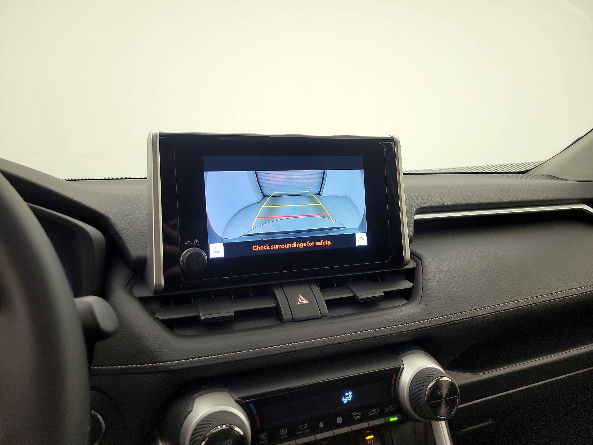 Thumbnail: 2025 Toyota RAV4 - 15