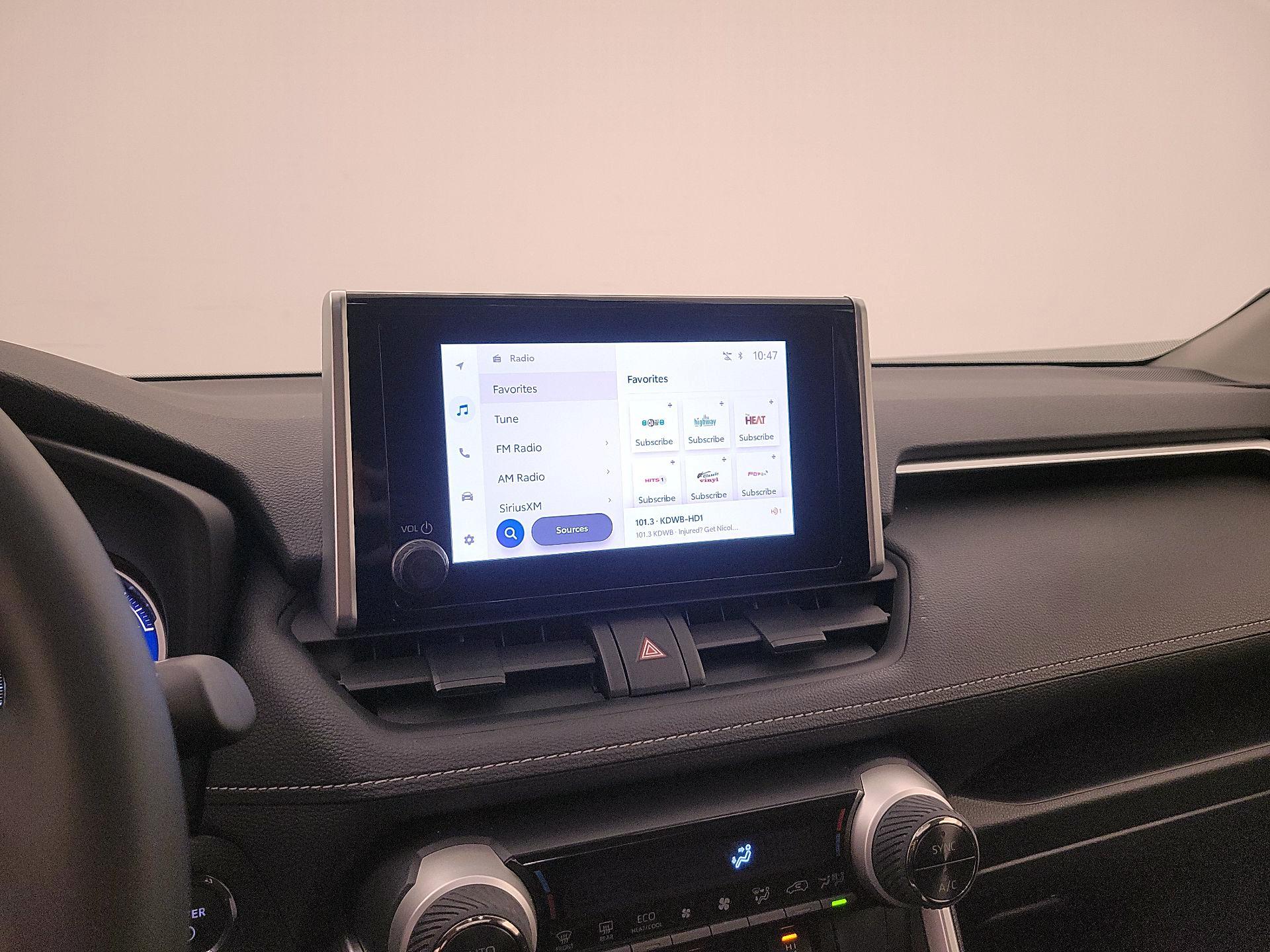 Thumbnail: 2025 Toyota RAV4 - 16