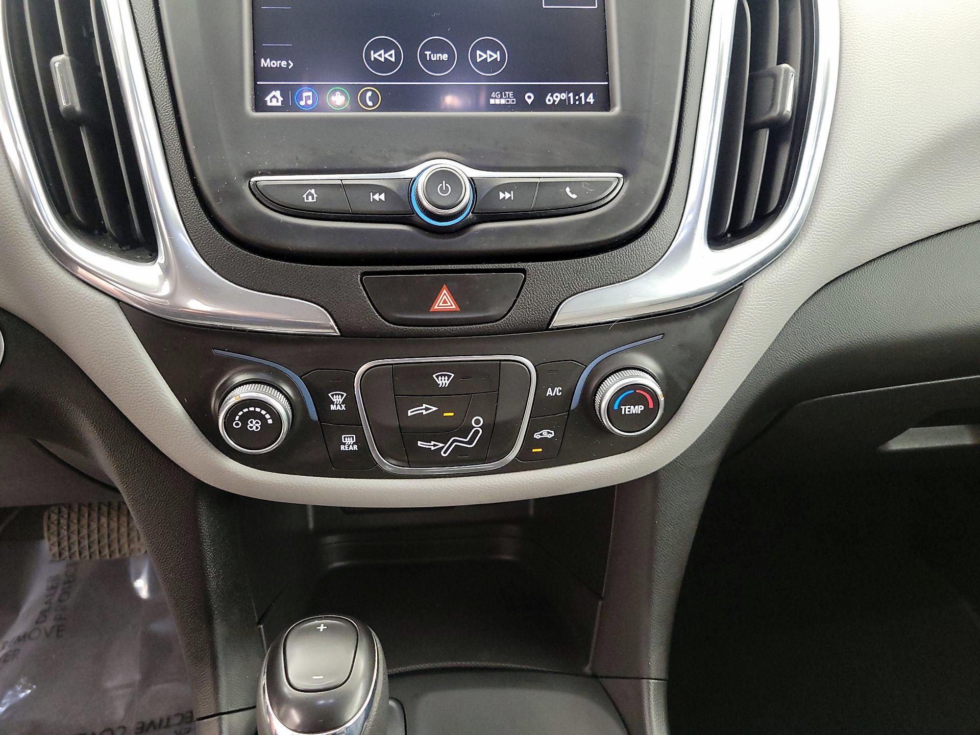 Thumbnail: 2020 Chevrolet Equinox - 16