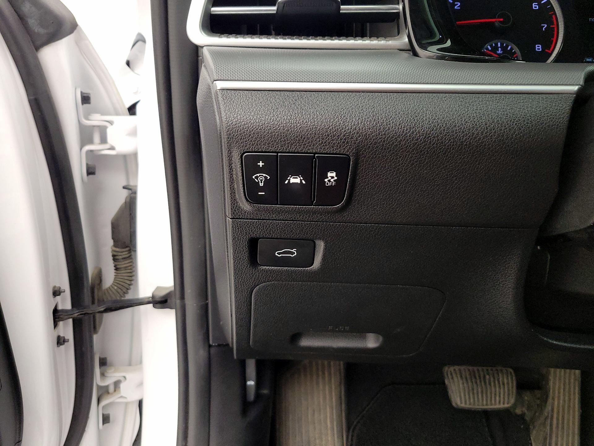 Thumbnail: 2023 Kia K5 - 13