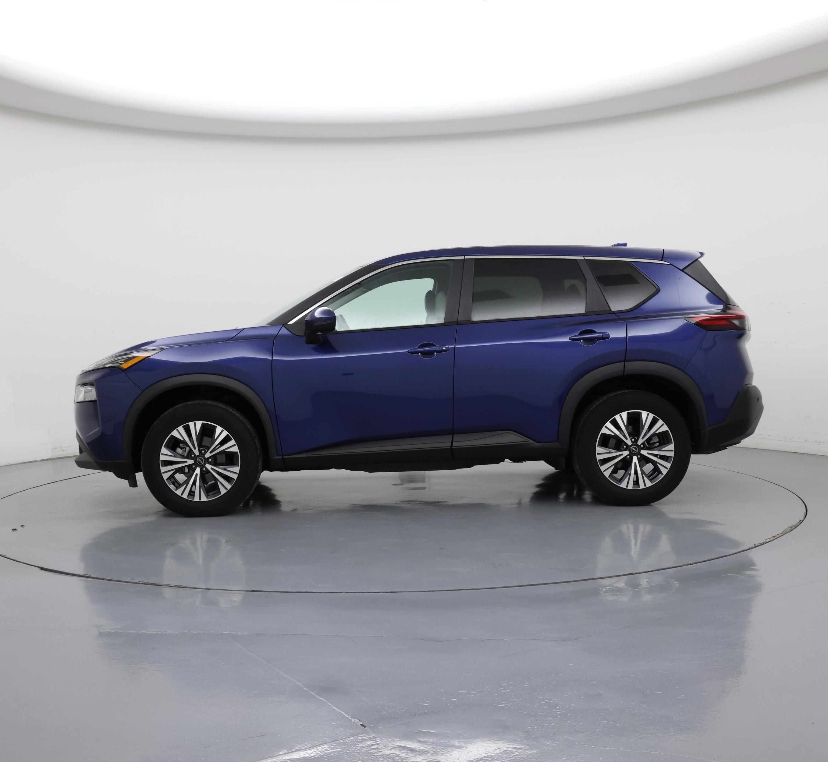 Thumbnail: 2022 Nissan Rogue - 3