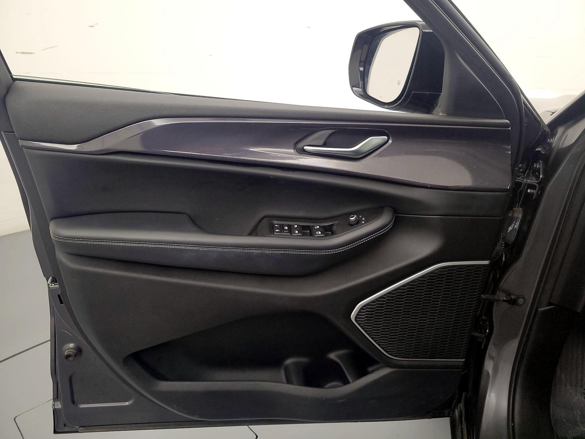 Thumbnail: 2021 Jeep Grand Cherokee L - 12