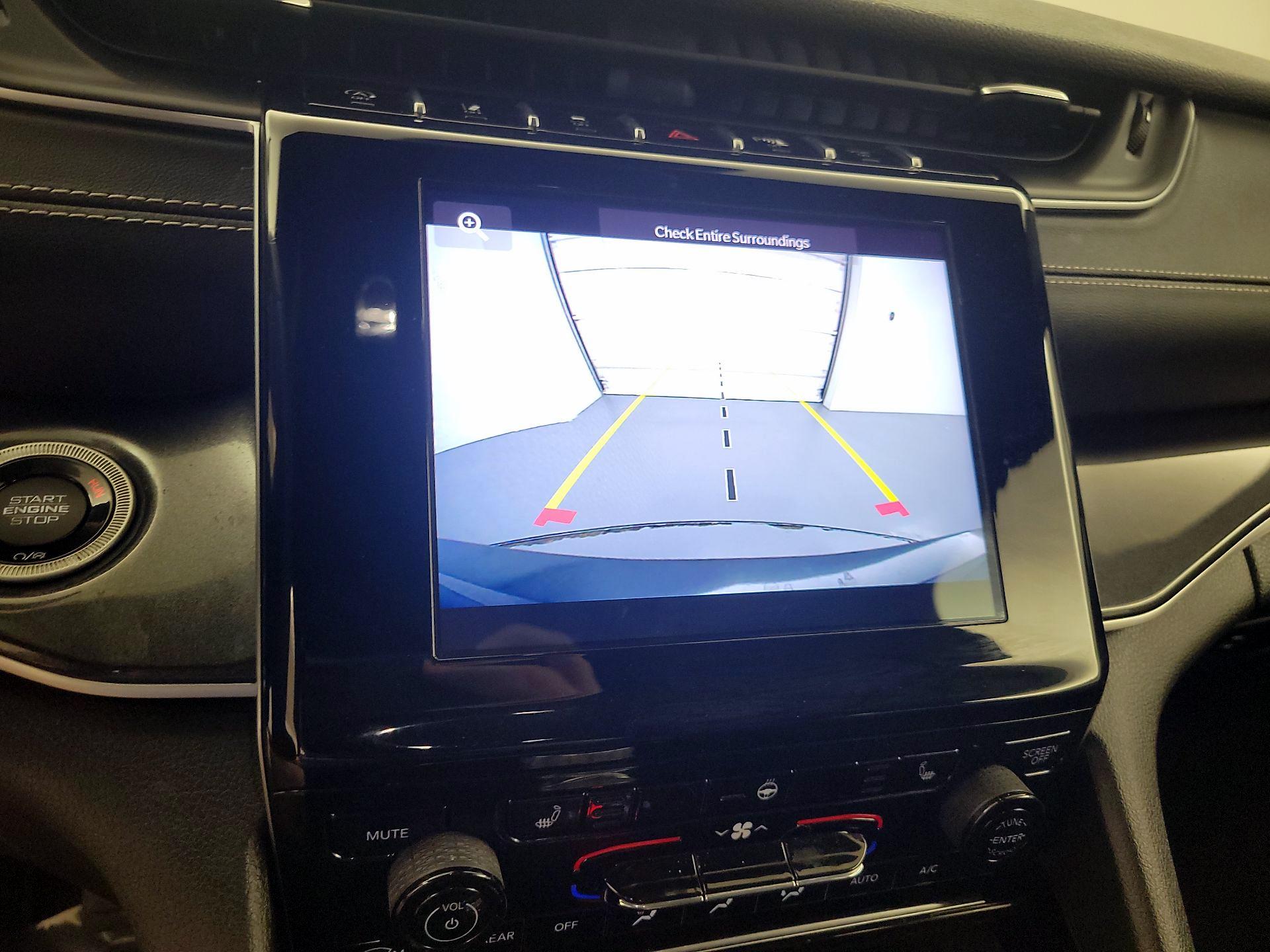 Thumbnail: 2021 Jeep Grand Cherokee L - 14