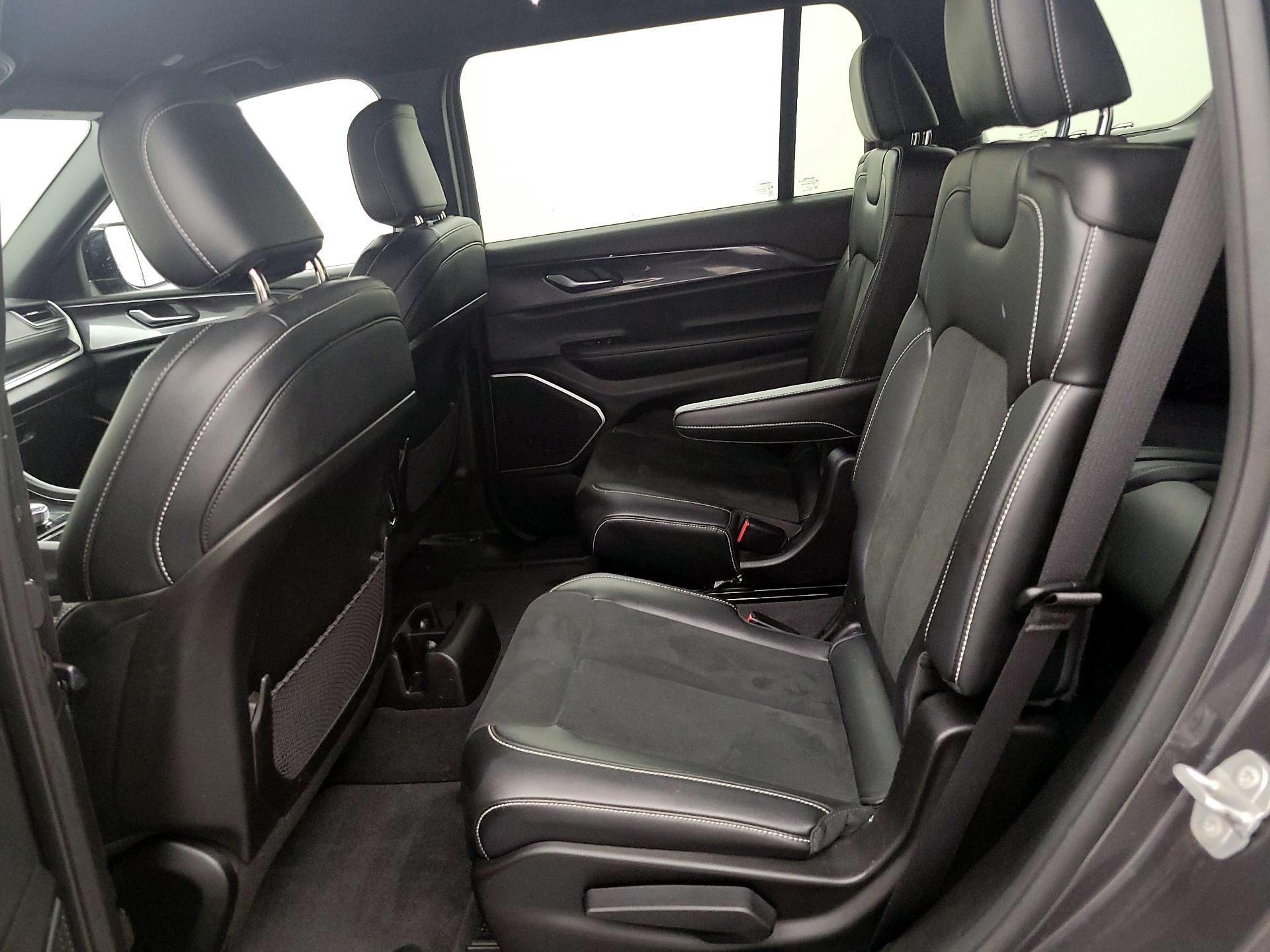 Thumbnail: 2021 Jeep Grand Cherokee L - 19