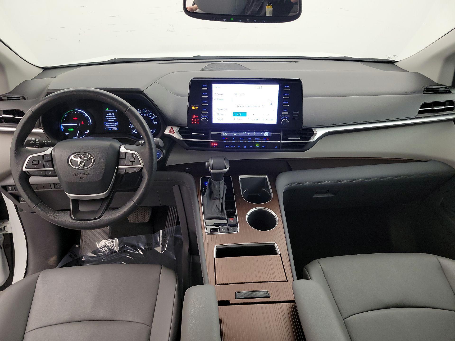 Thumbnail: 2024 Toyota Sienna - 9