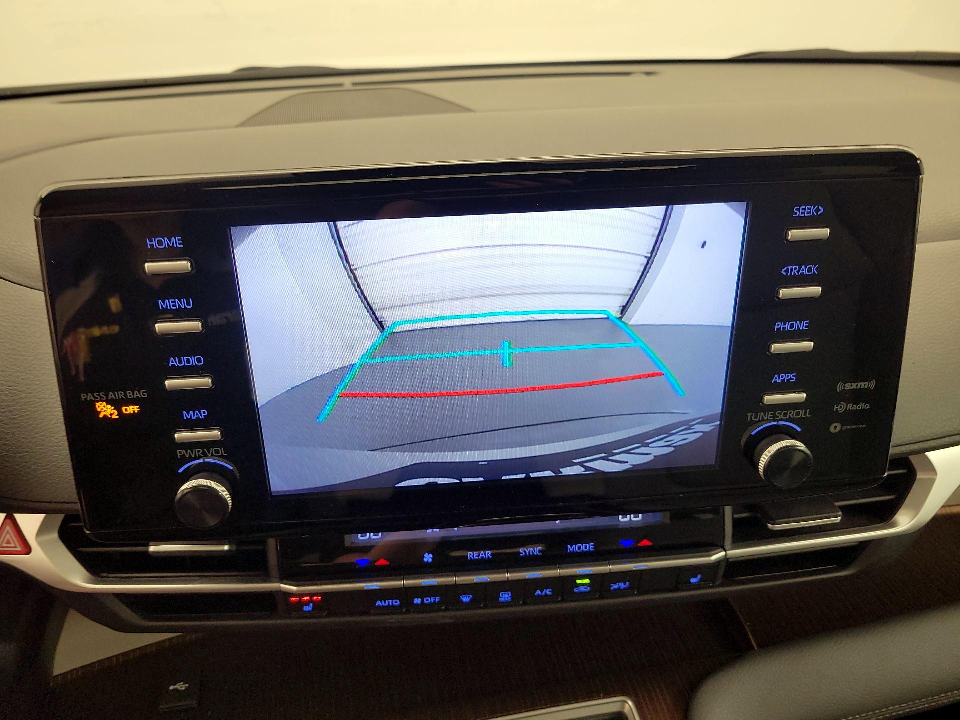 Thumbnail: 2024 Toyota Sienna - 14