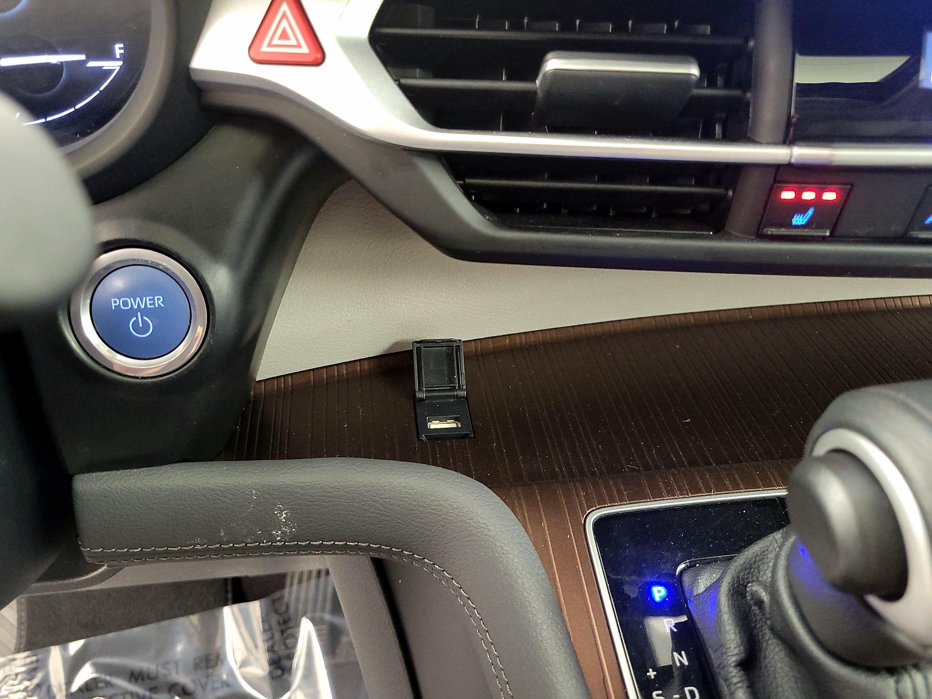 Thumbnail: 2024 Toyota Sienna - 18