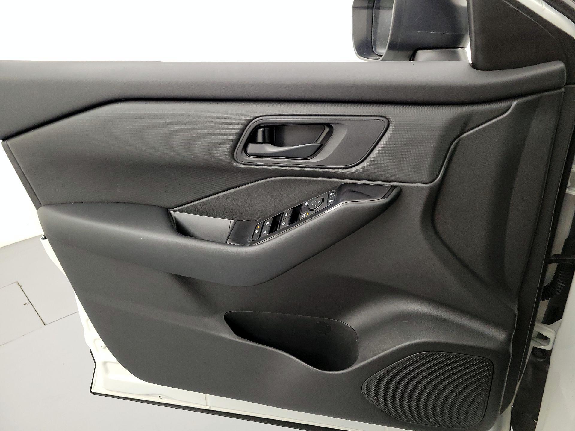 Thumbnail: 2024 Nissan Rogue - 12