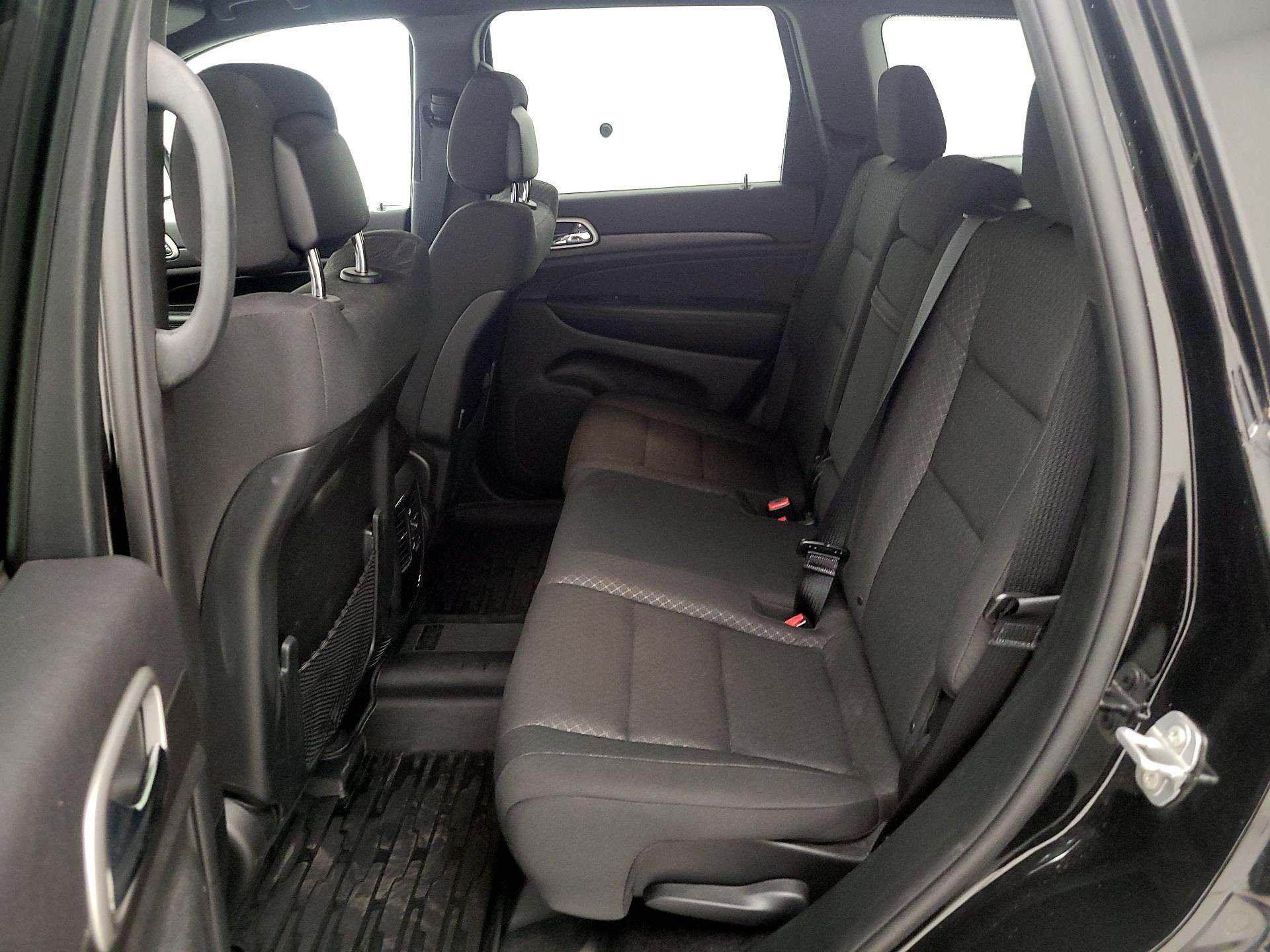 Thumbnail: 2018 Jeep Grand Cherokee - 19